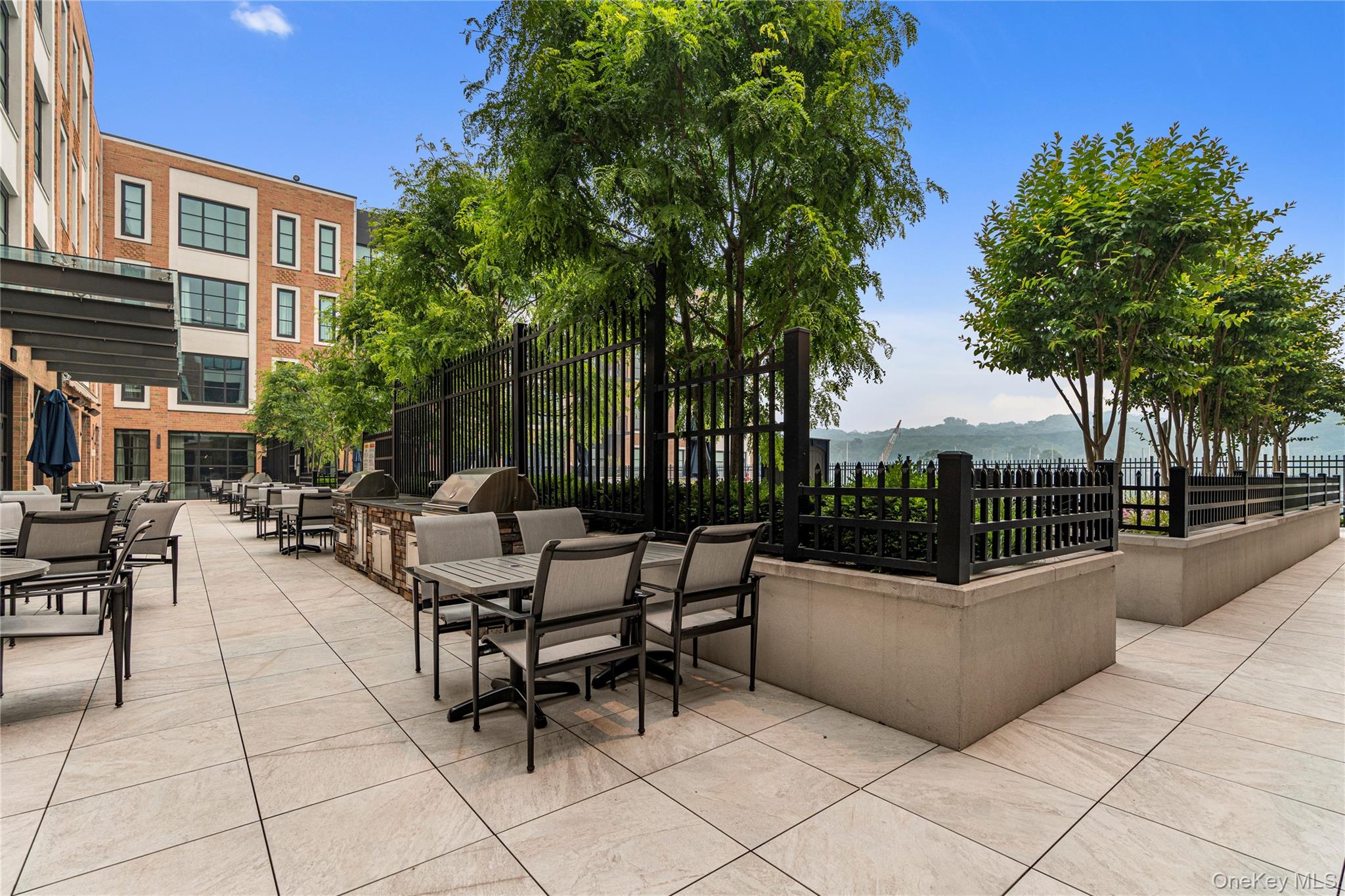 100 Garvies Point Road Unit: 1309