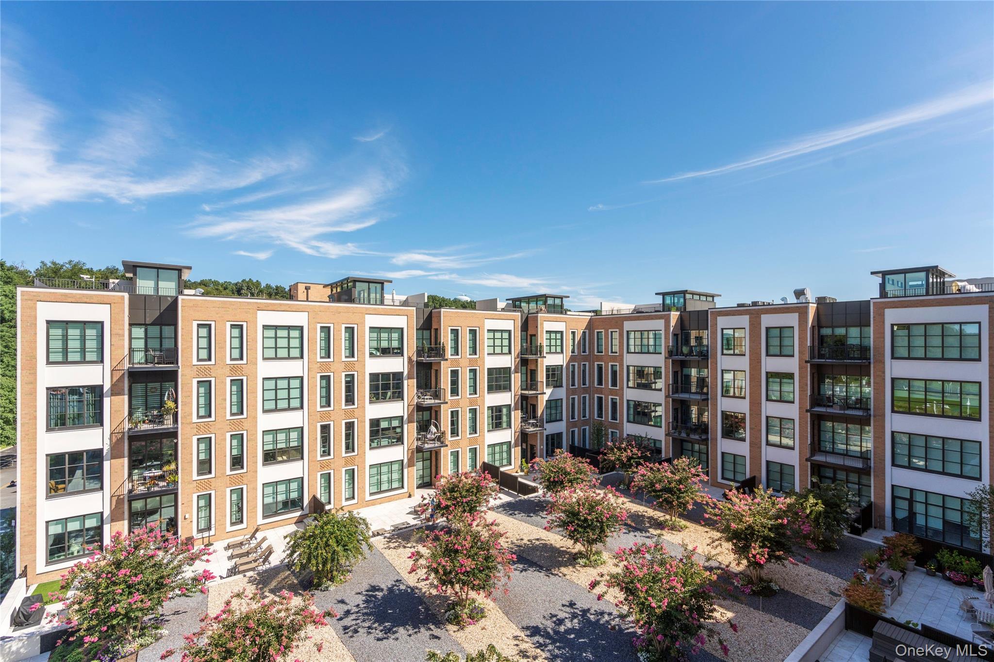 100 Garvies Point Road Unit: 1309