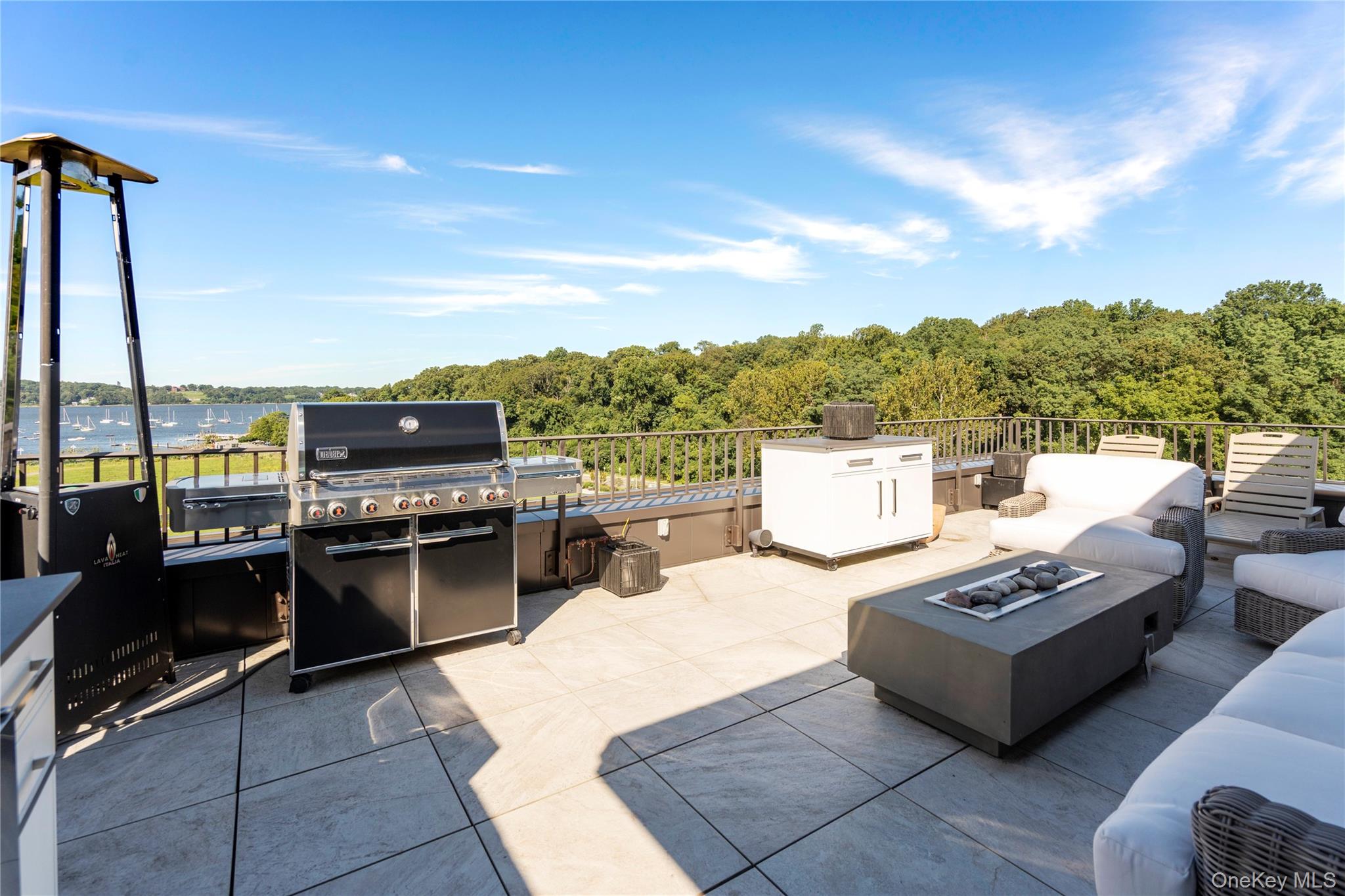 100 Garvies Point Road Unit: 1309