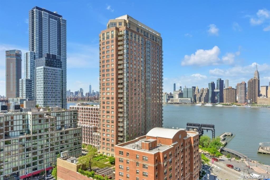 4-74 48th Avenue Unit: 17J