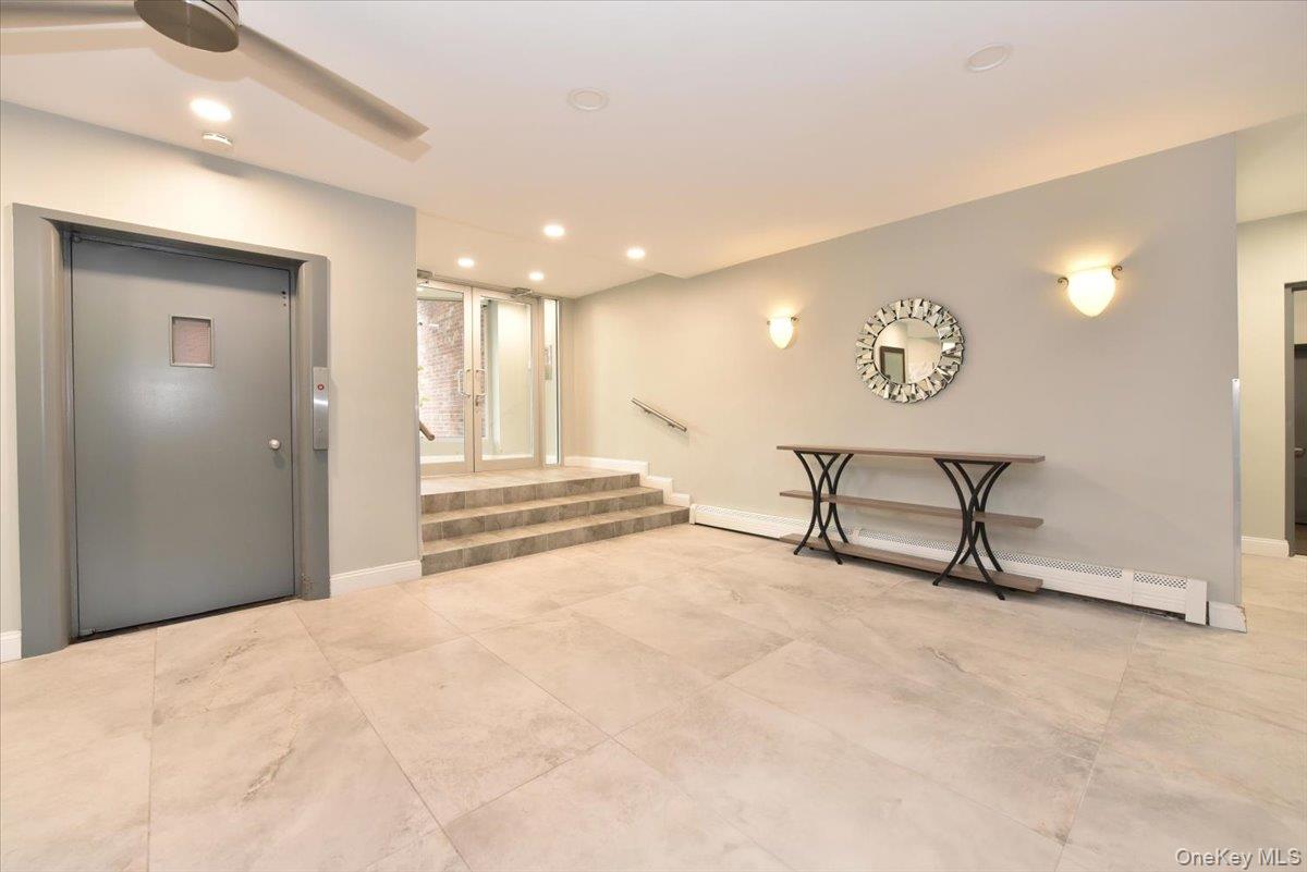 195 S Middle Neck Road Unit: 2-L