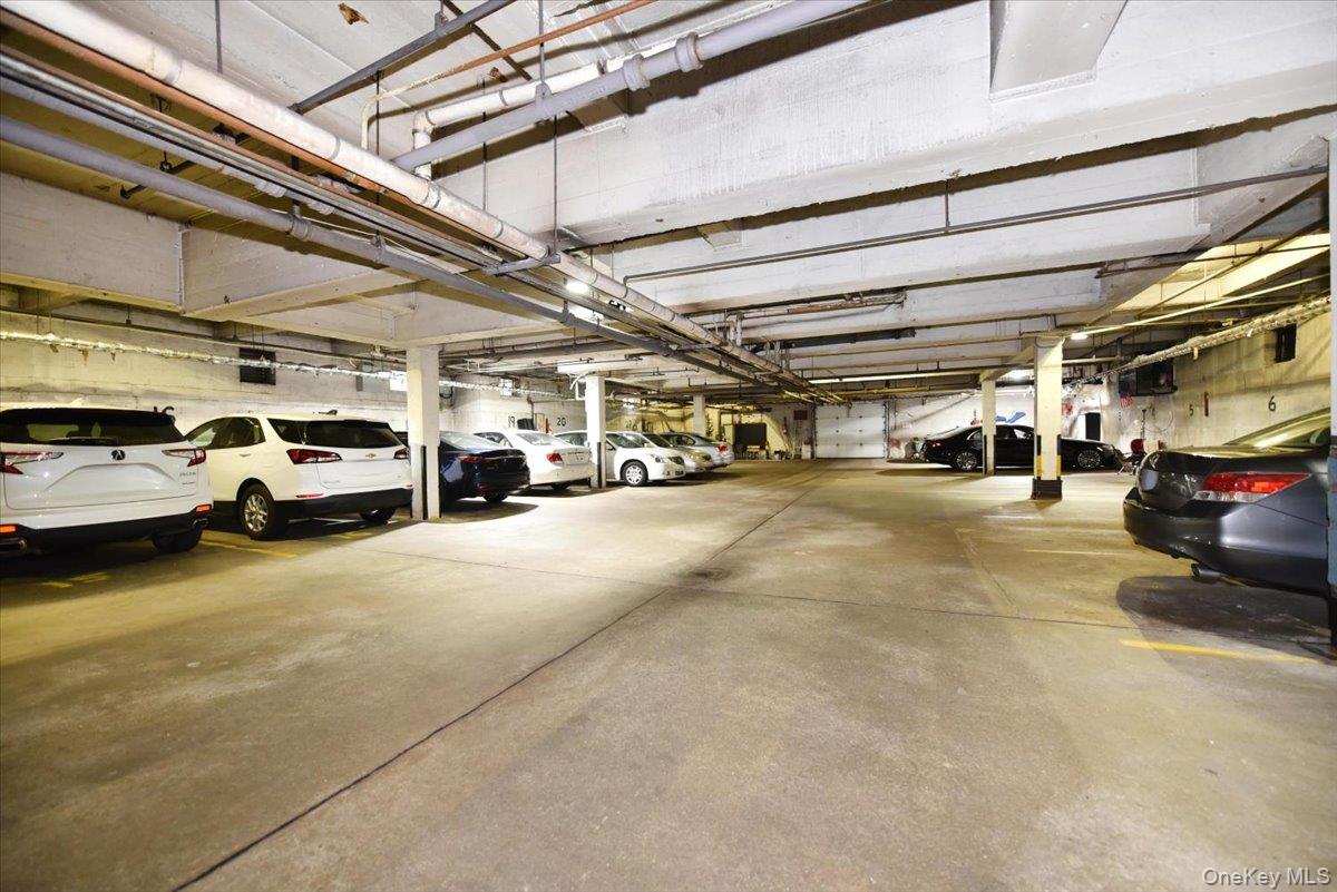 195 S Middle Neck Road Unit: 2-L