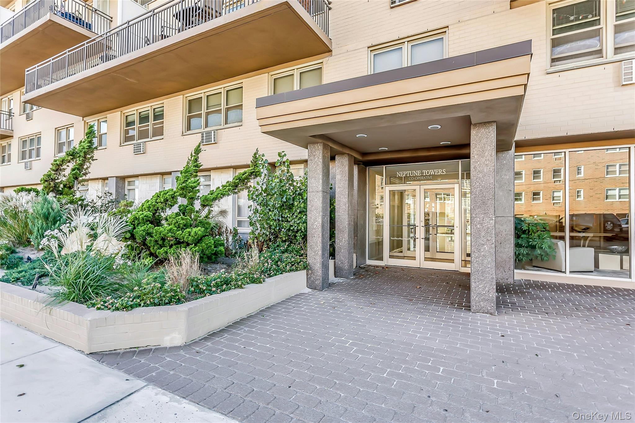25 Neptune Boulevard Unit: 2E