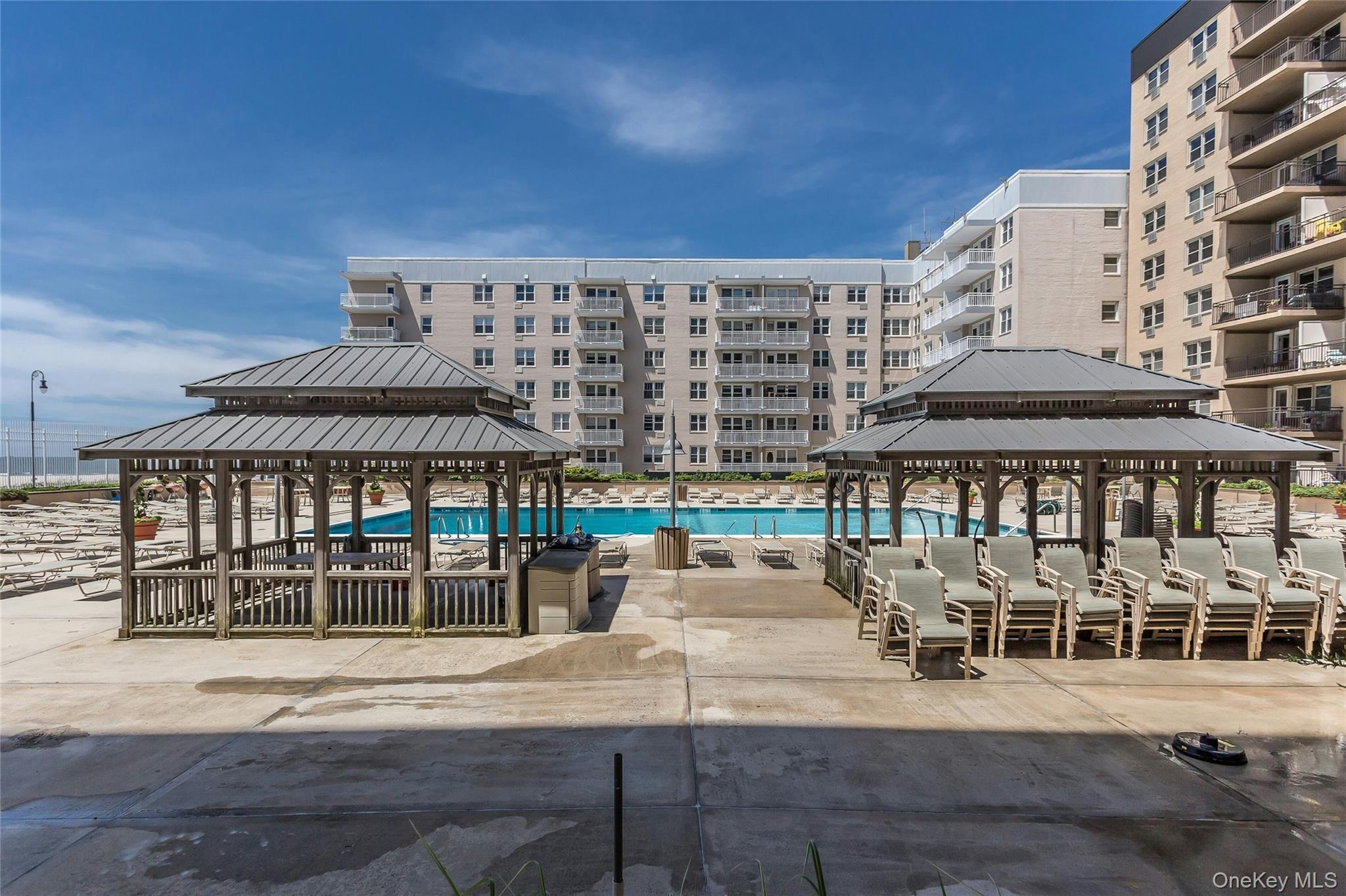25 Neptune Boulevard Unit: 2E