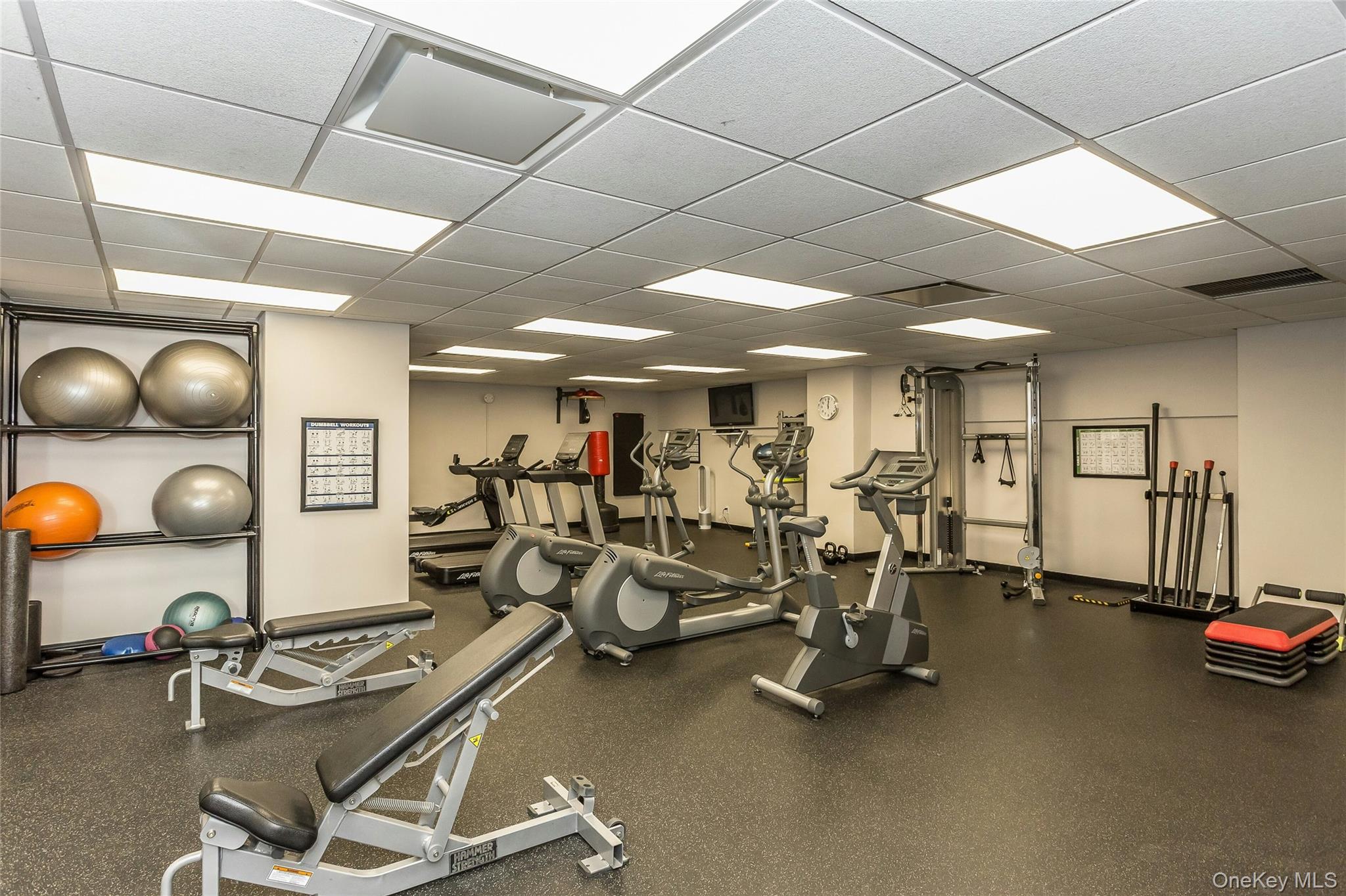 25 Neptune Boulevard Unit: 2E