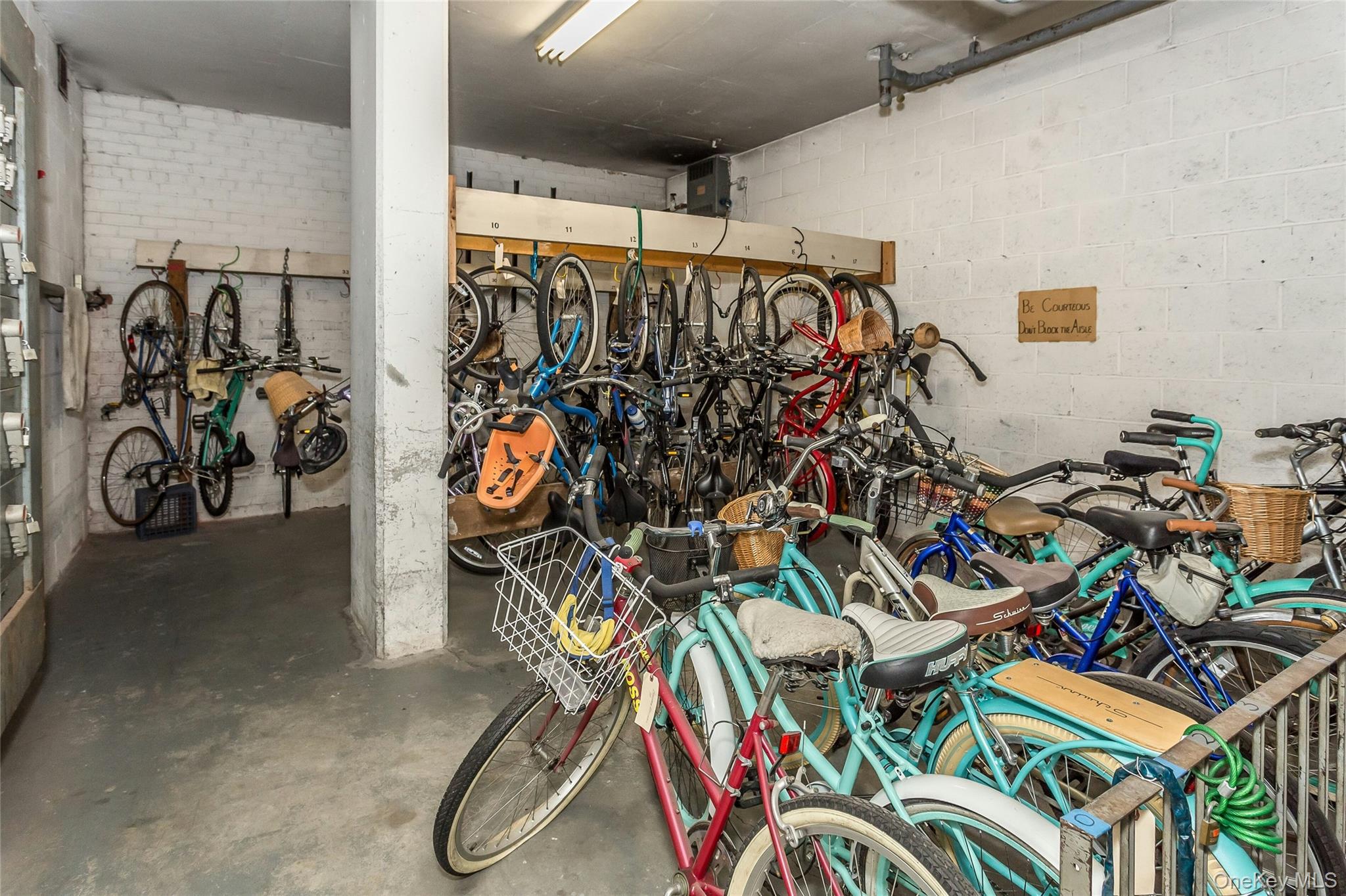 25 Neptune Boulevard Unit: 2E