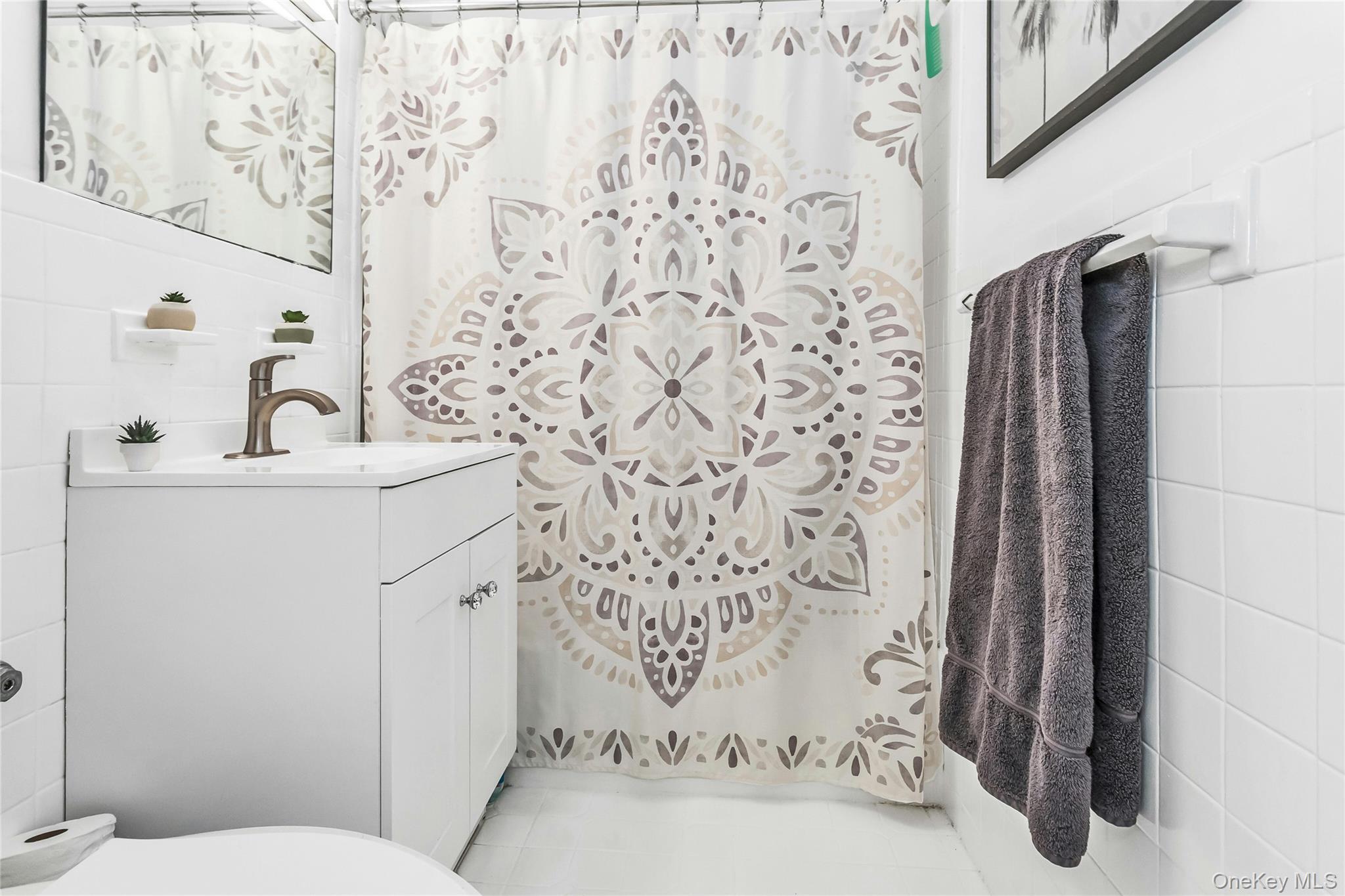 25 Neptune Boulevard Unit: 2E