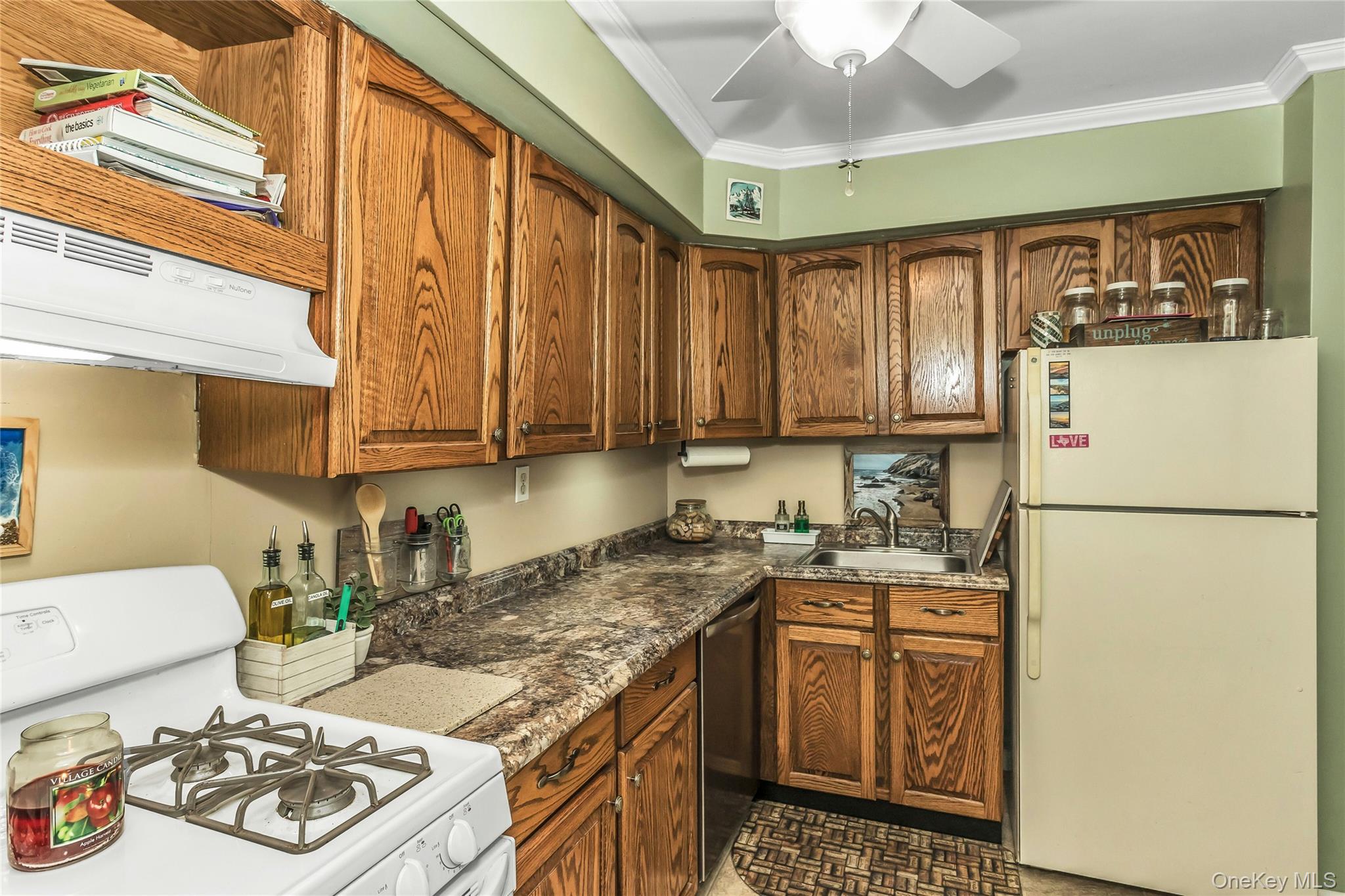 25 Neptune Boulevard Unit: 2E