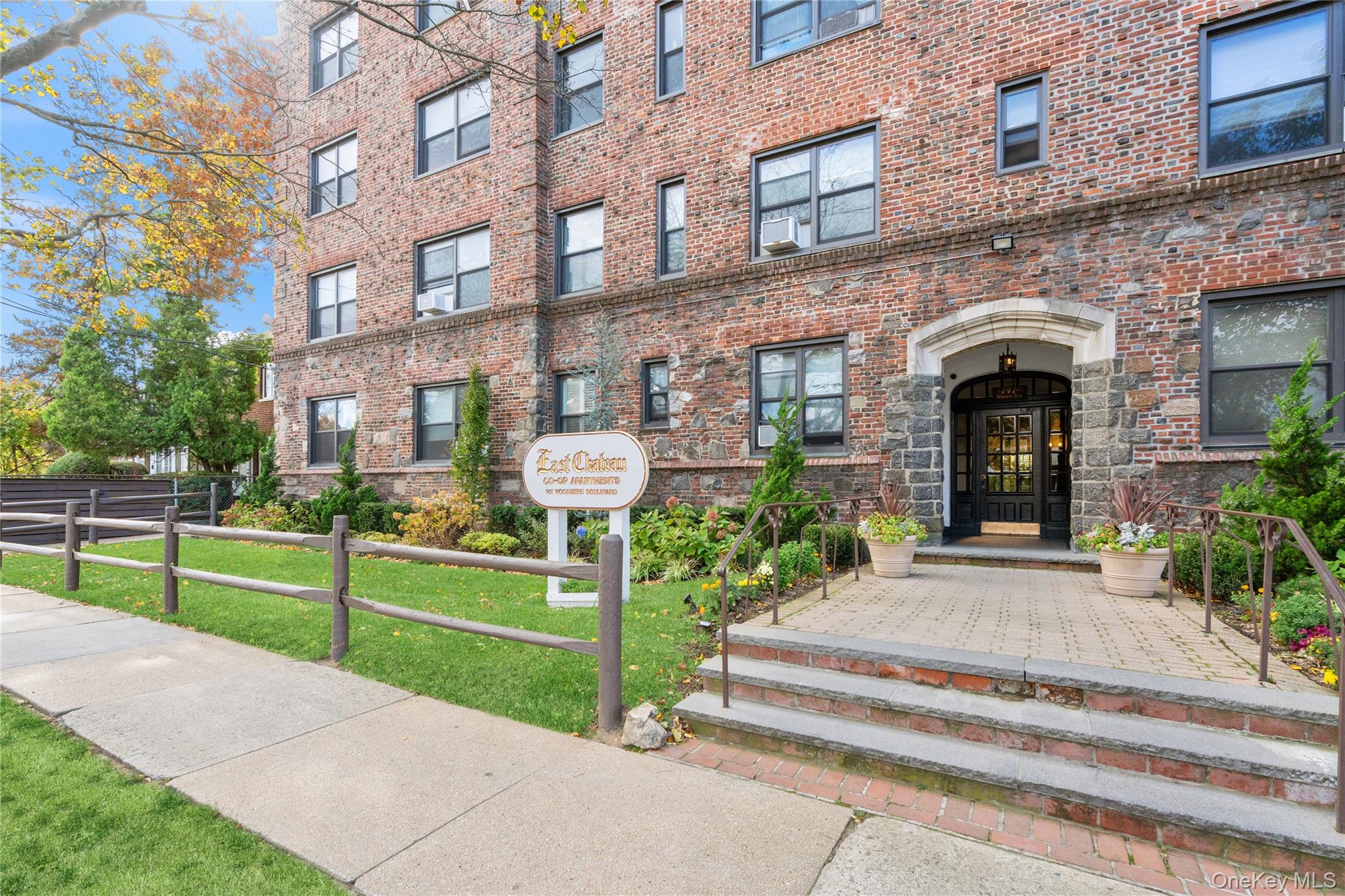 141 Woodmere Boulevard Unit: 5C
