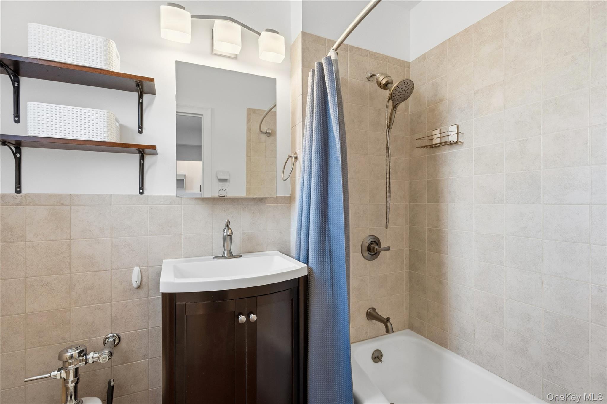 141 Woodmere Boulevard Unit: 5C
