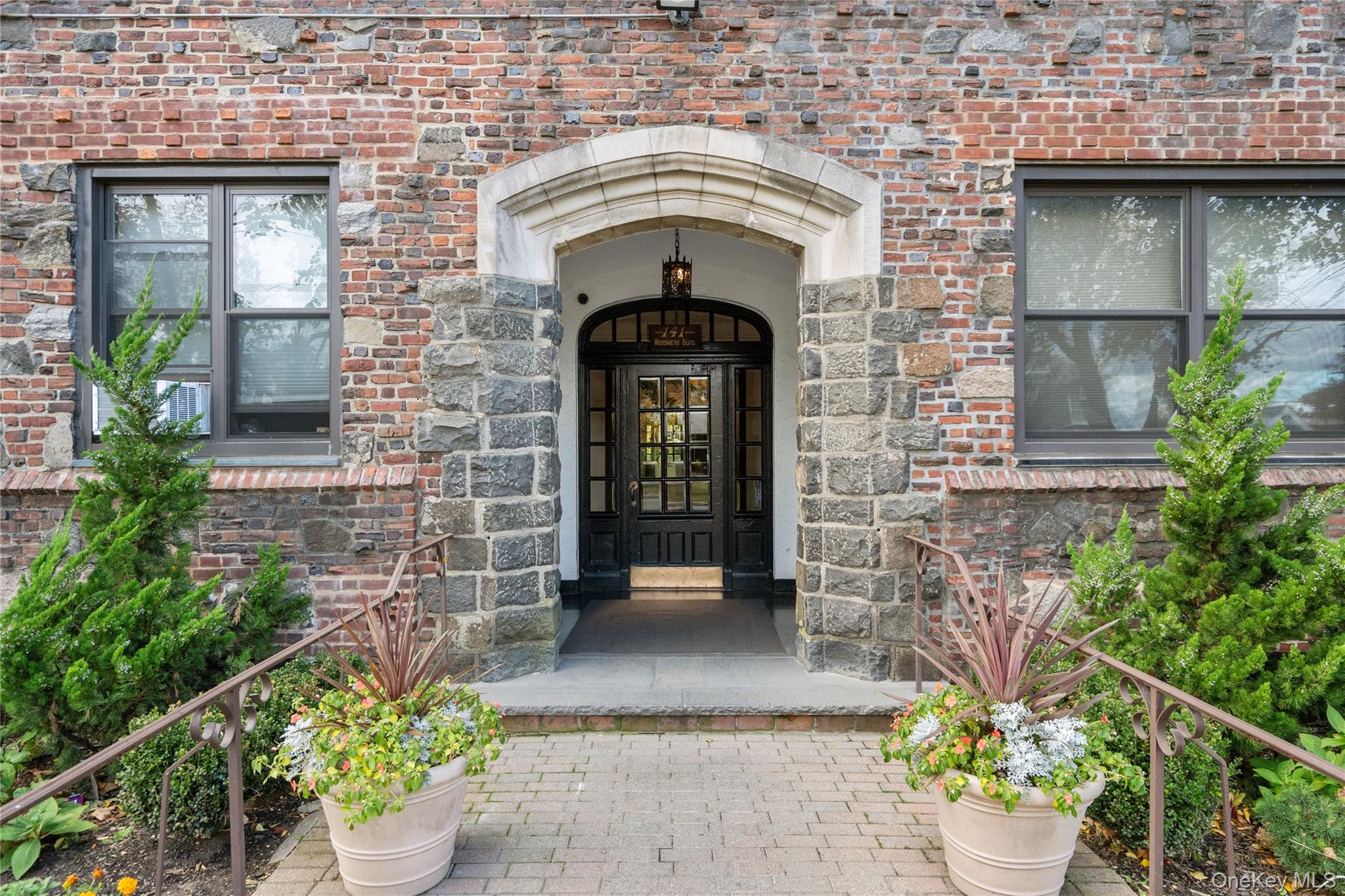 141 Woodmere Boulevard Unit: 5C