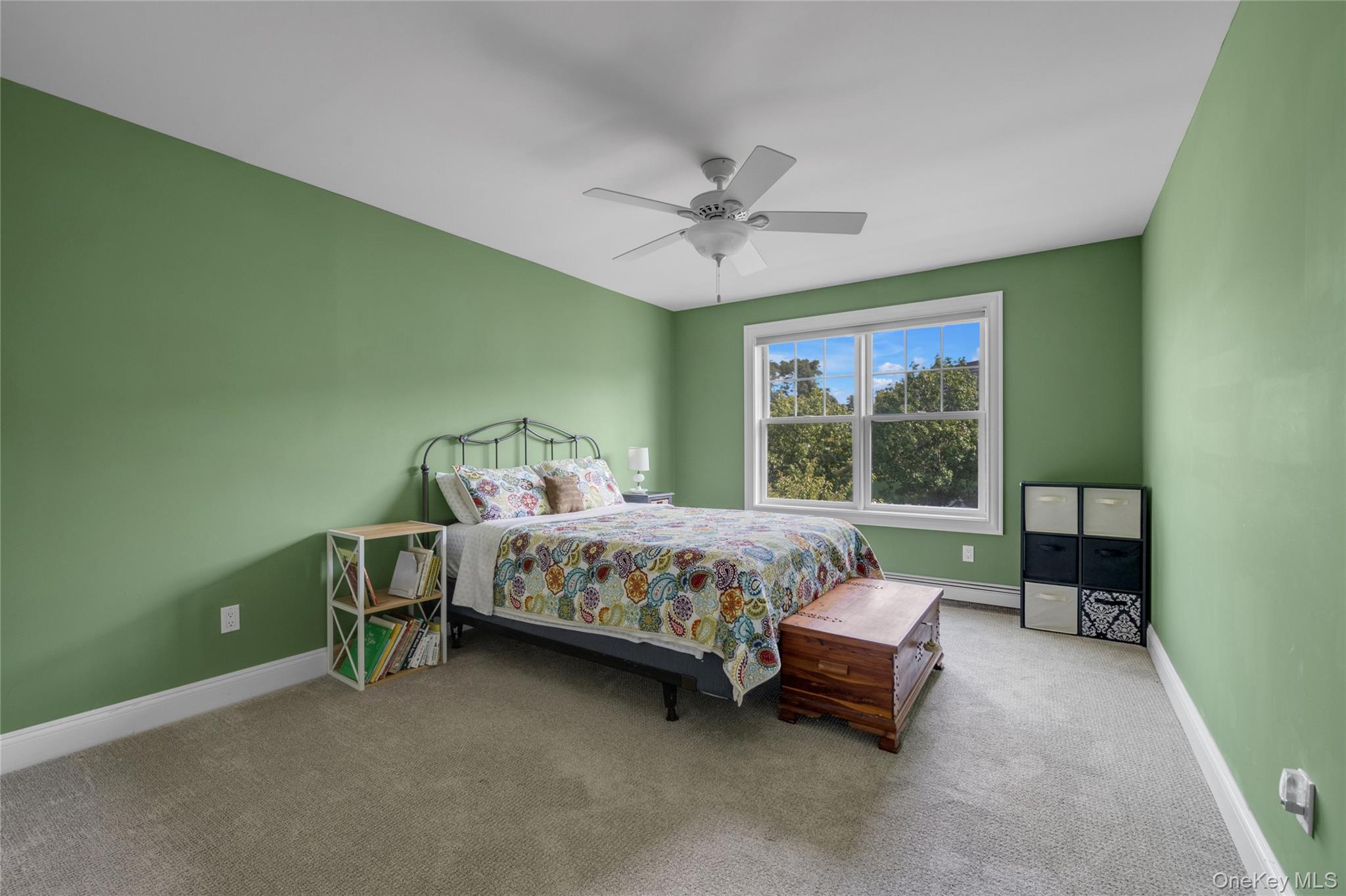 626 Village Green N