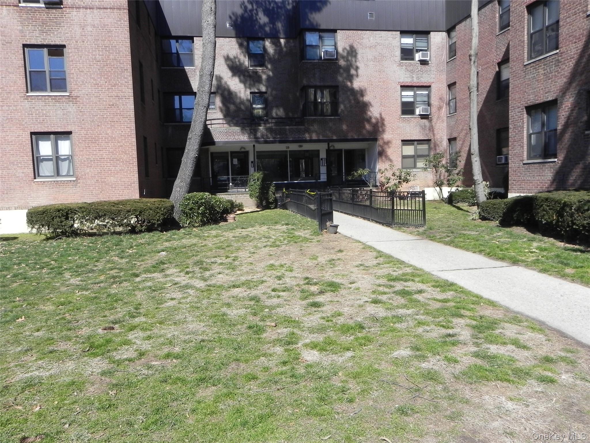 23 Schenck Avenue Unit: 1Bd