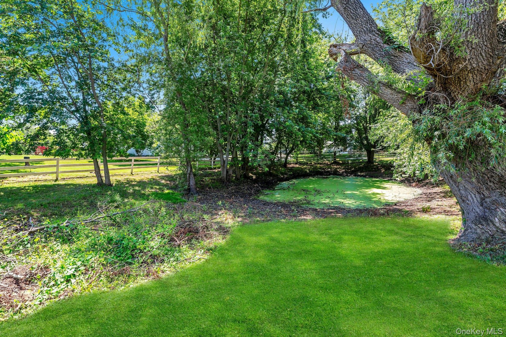 1760 Albertson Lane