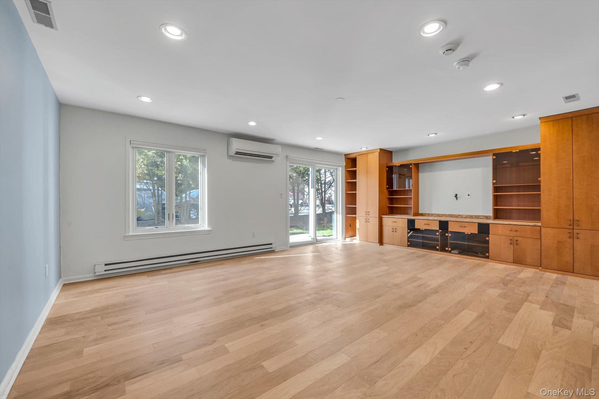 242-25A Oak Park Drive