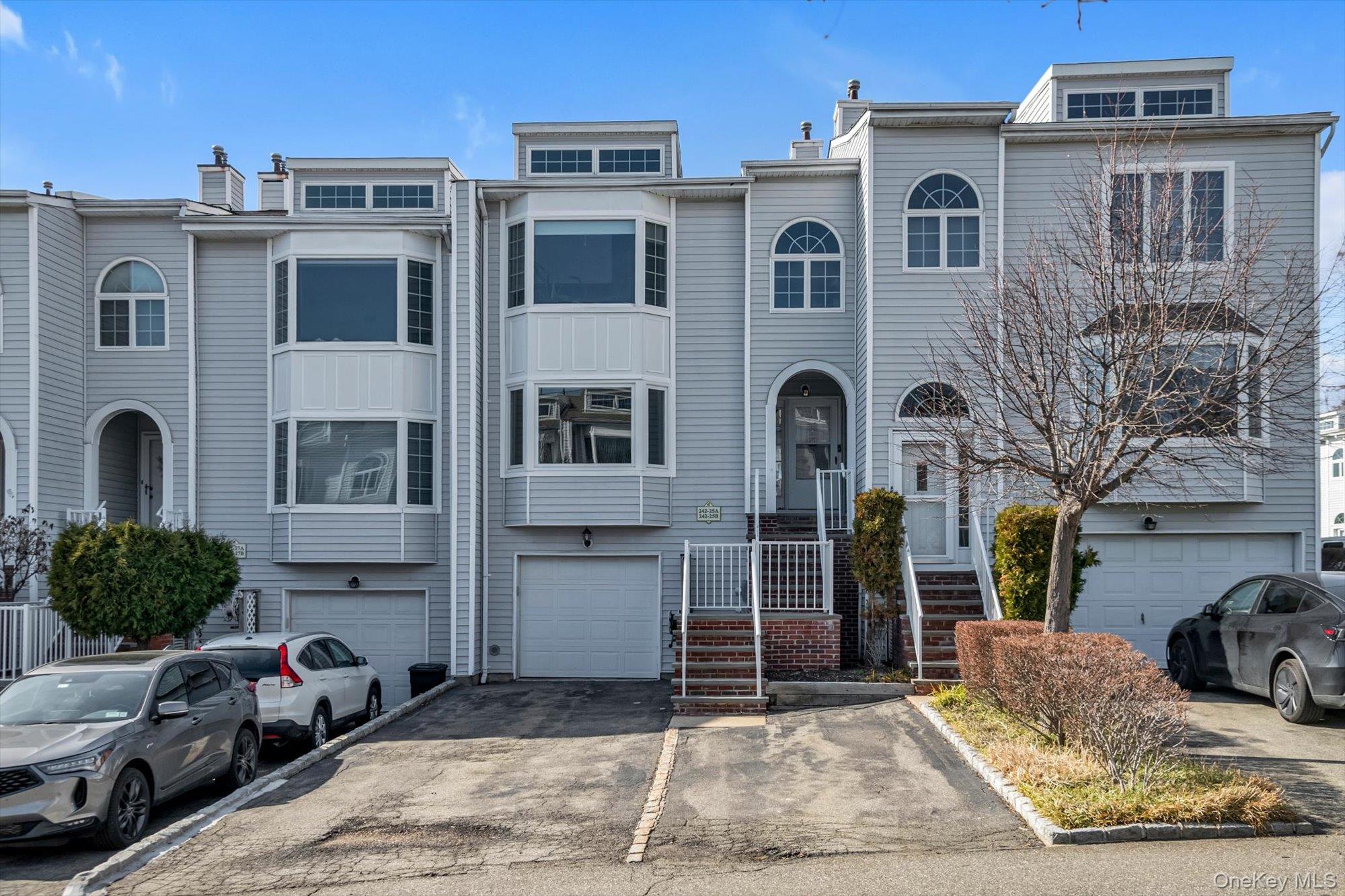 242-25A Oak Park Drive