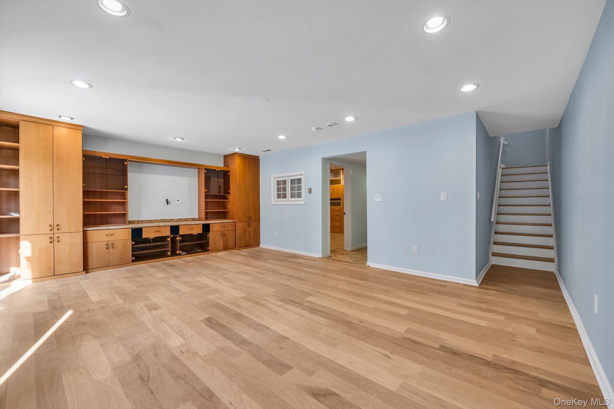 242-25A Oak Park Drive