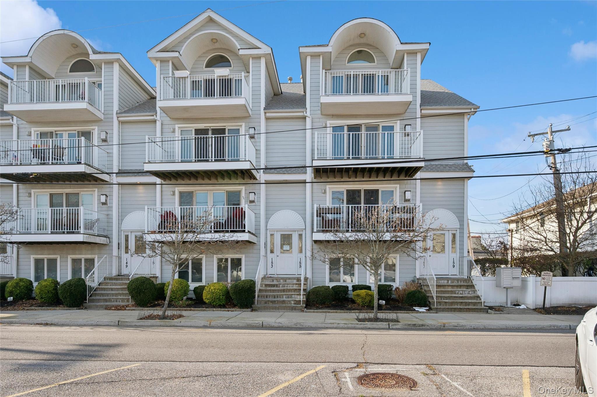 157 Monroe Boulevard