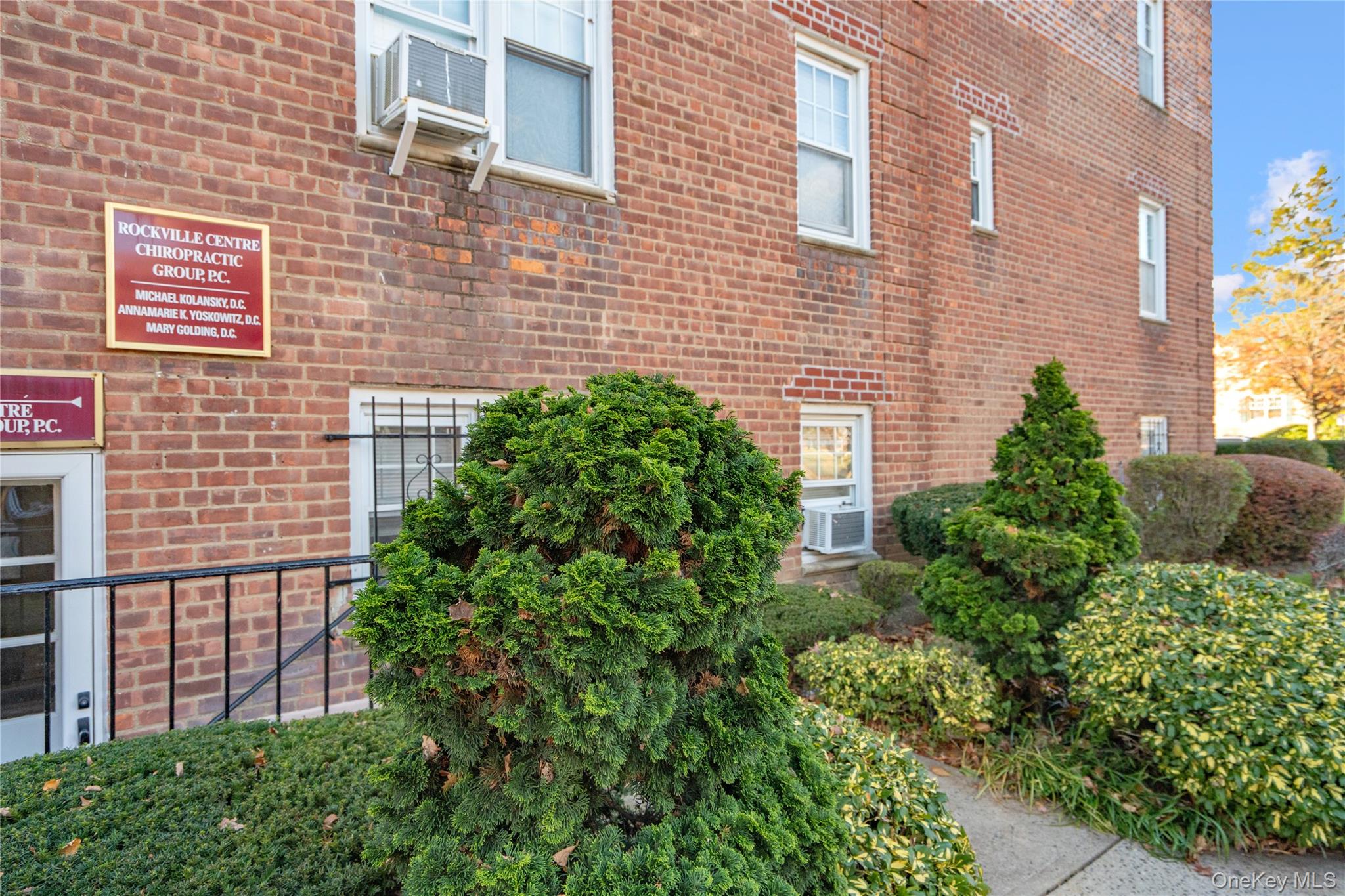 200 N Village Avenue Unit: 100
