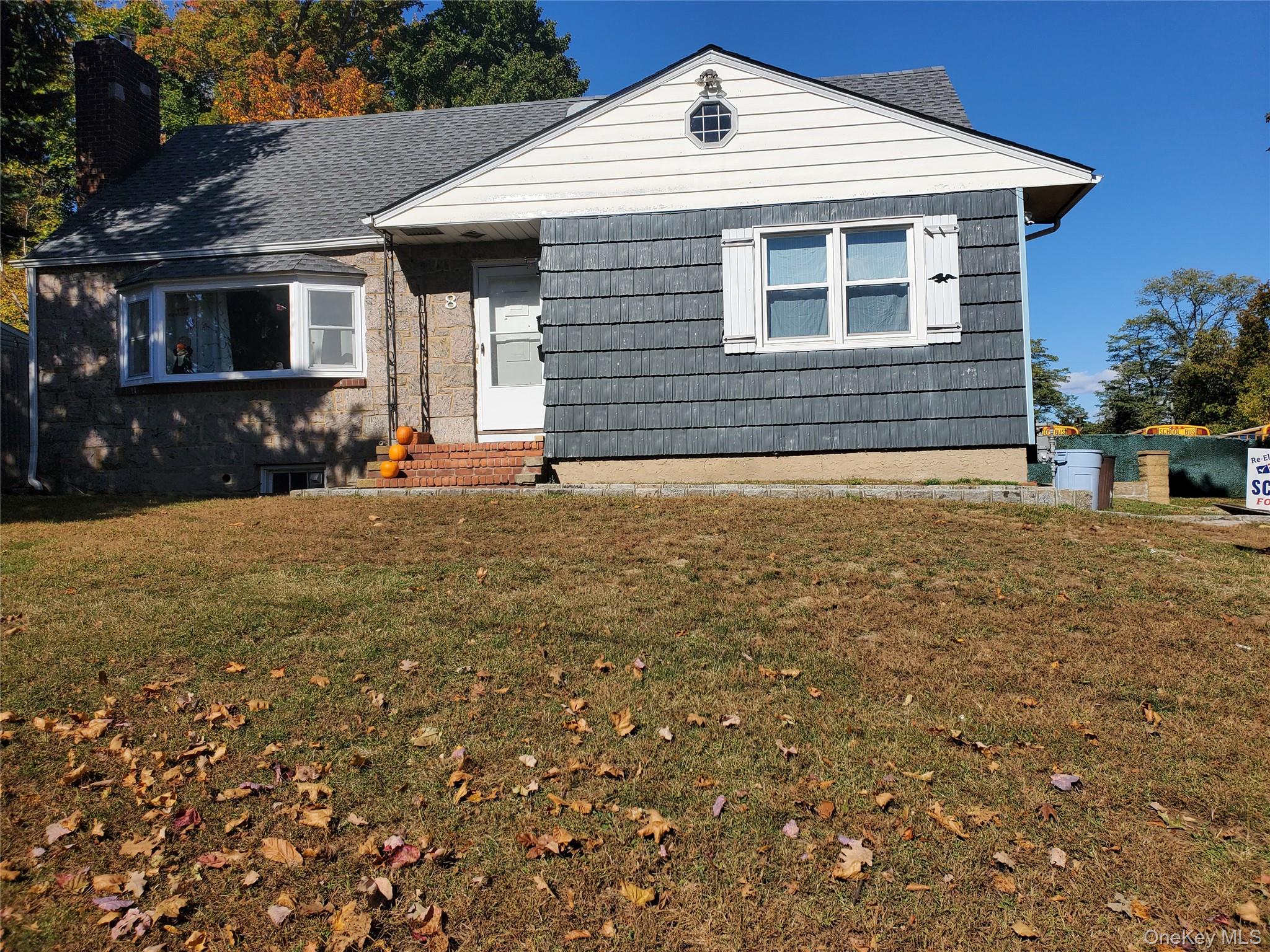 8 Midwood Place