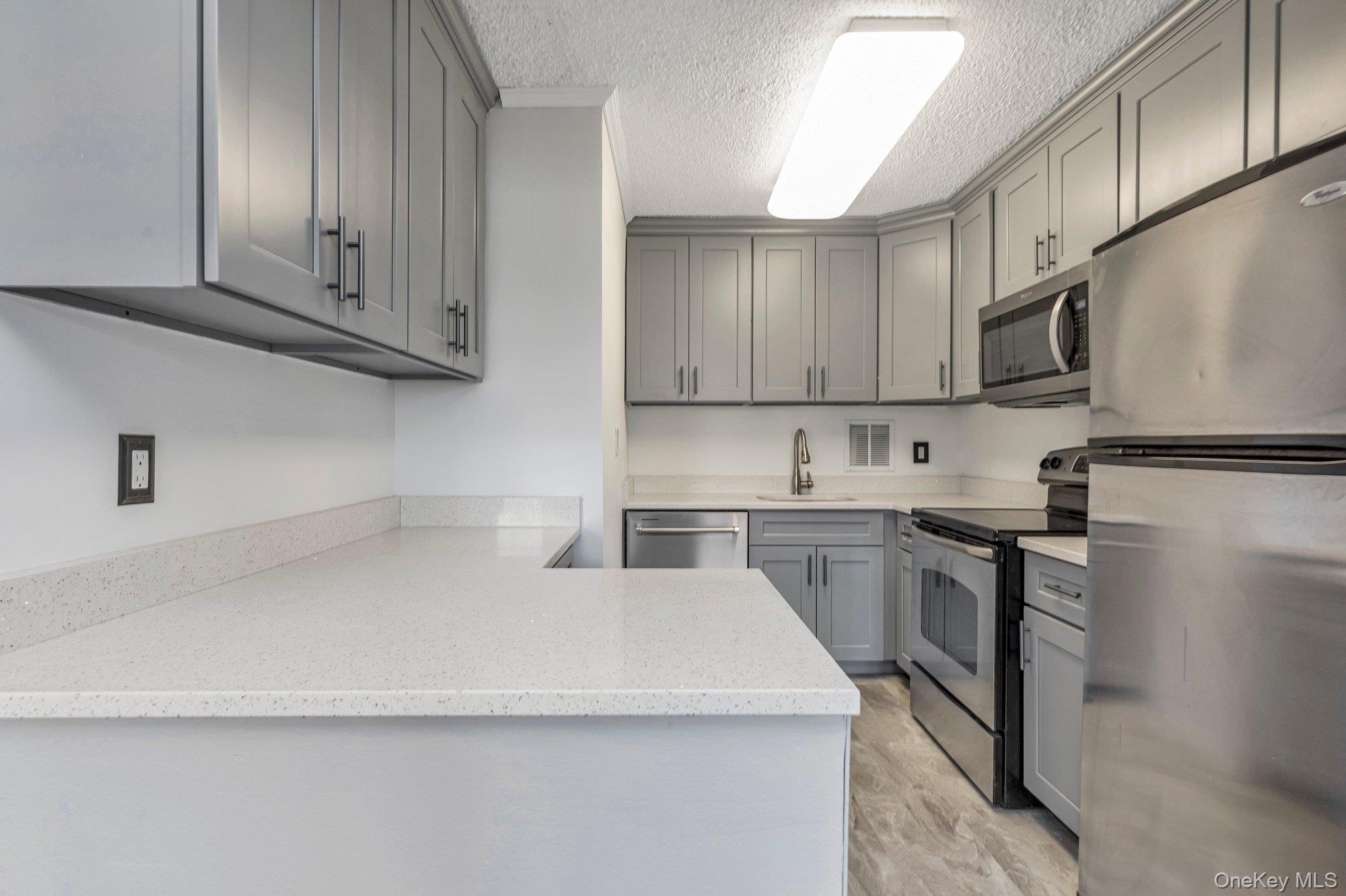 168-01 12 Ave Unit: 7B