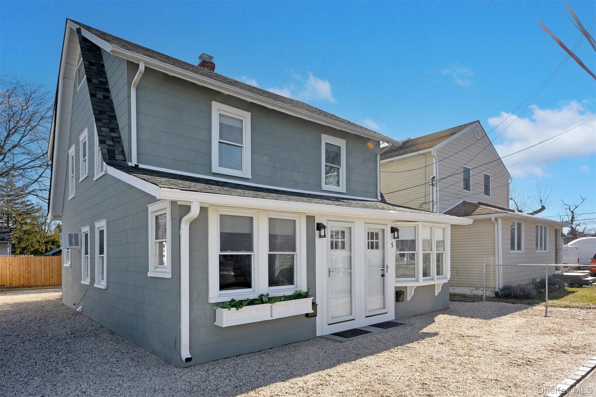 5 Warren Avenue Unit: 1