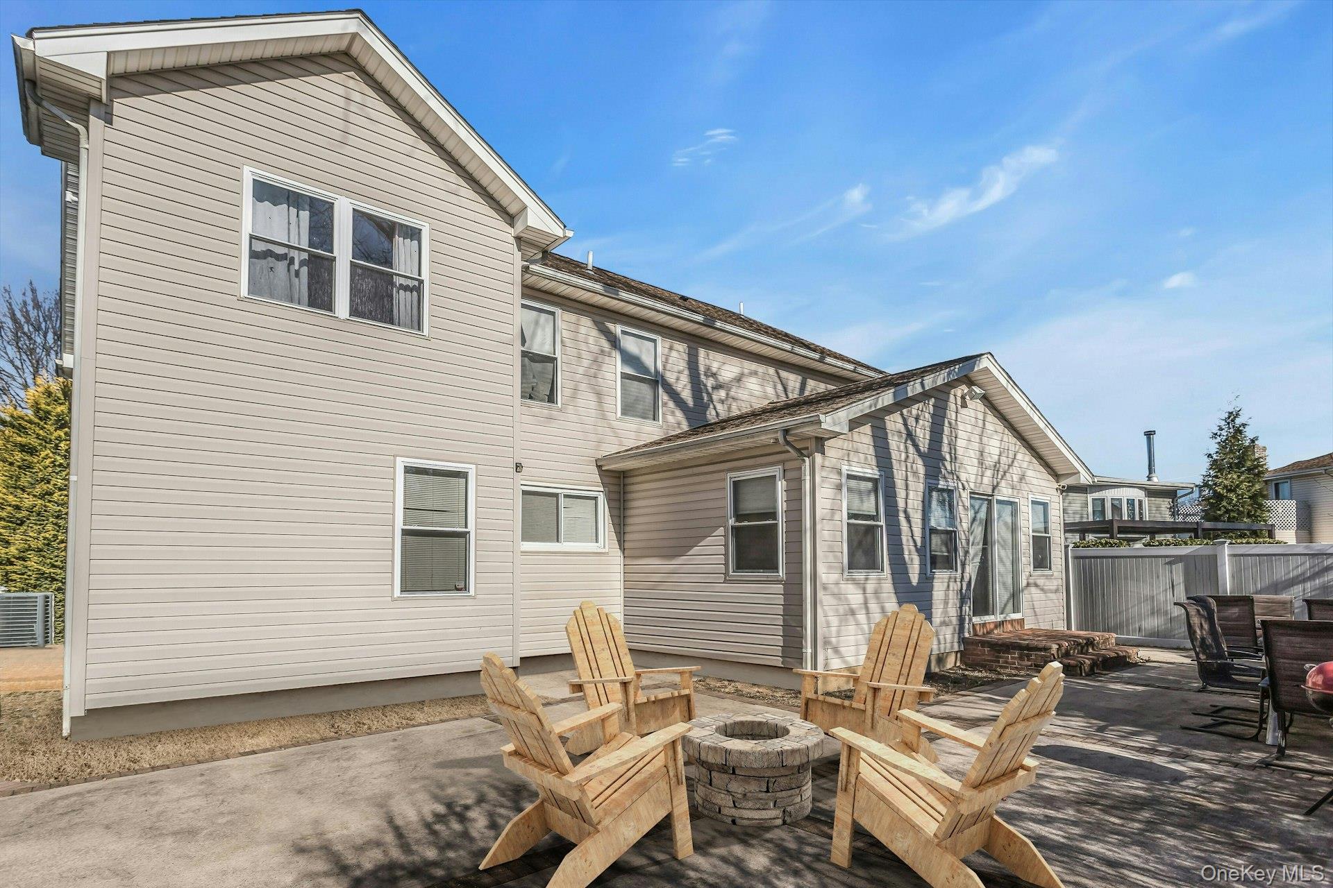 4 Laurette Lane