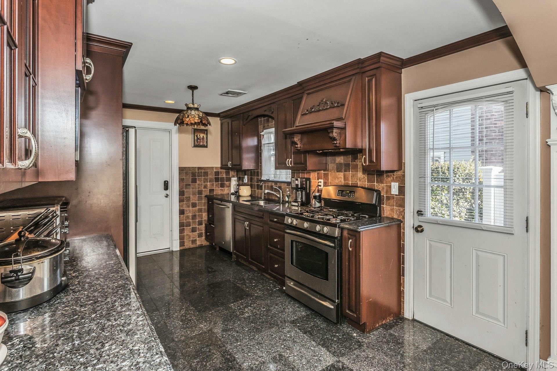 4 Laurette Lane