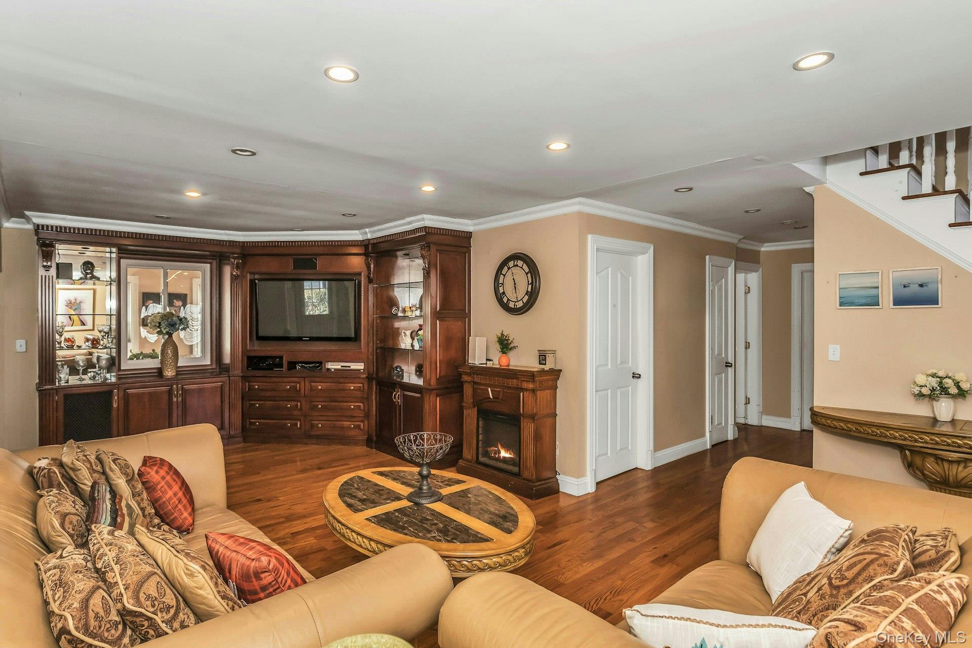 4 Laurette Lane