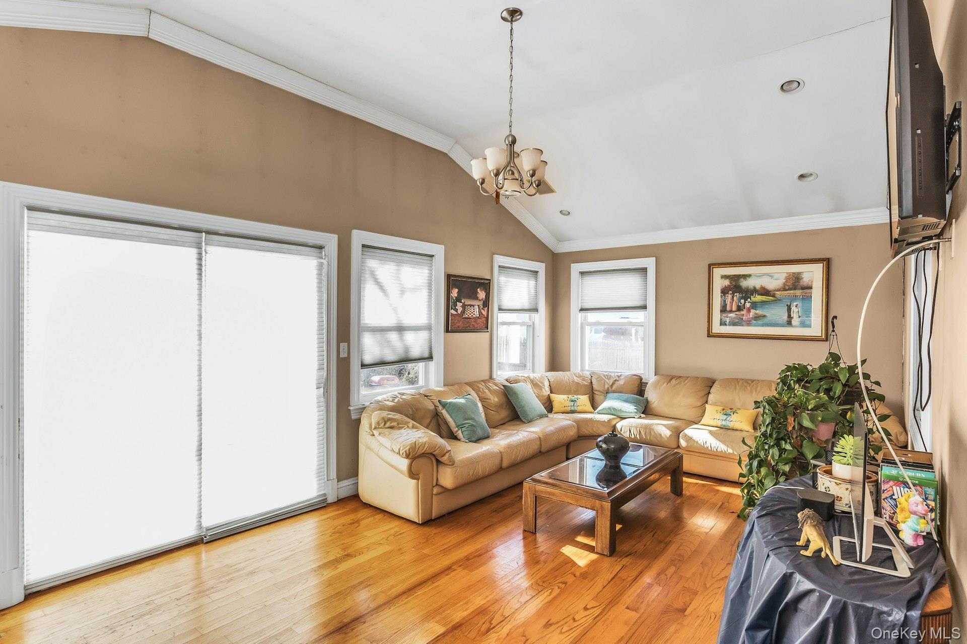 4 Laurette Lane
