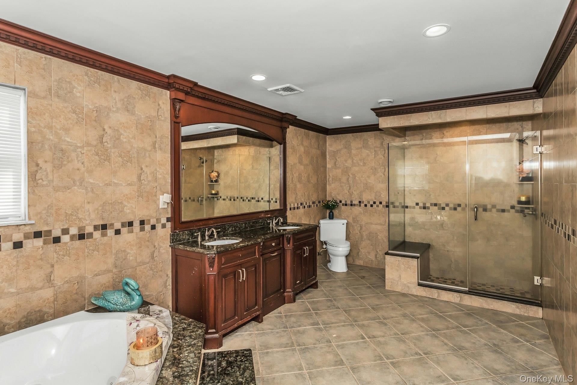 4 Laurette Lane