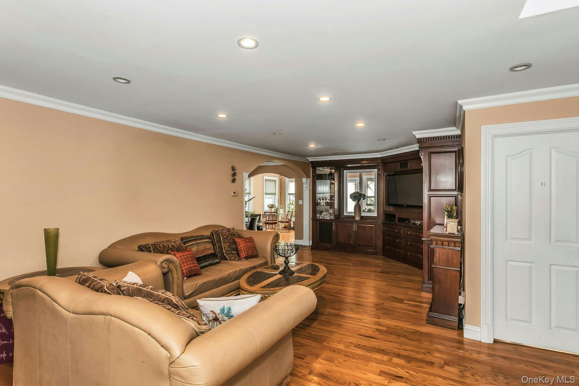 4 Laurette Lane