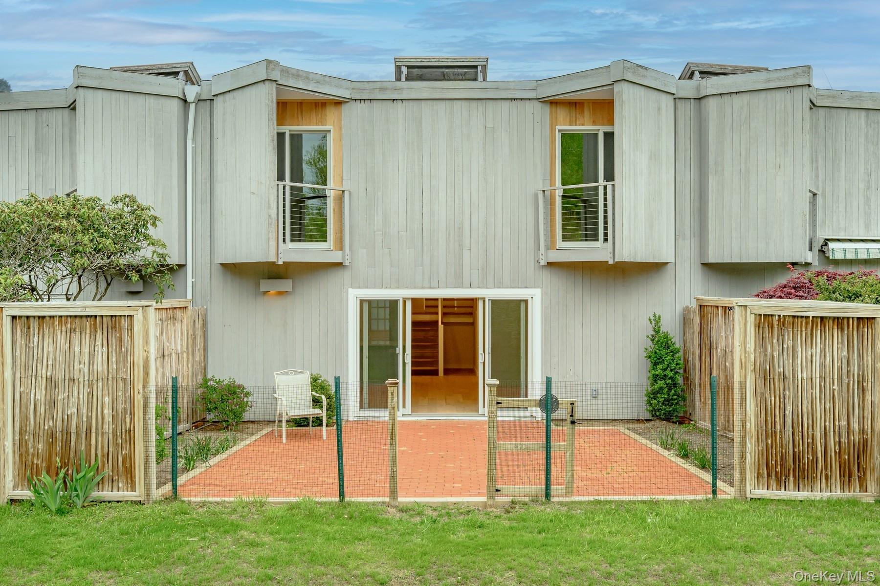 29 Fairway Place Unit: 6