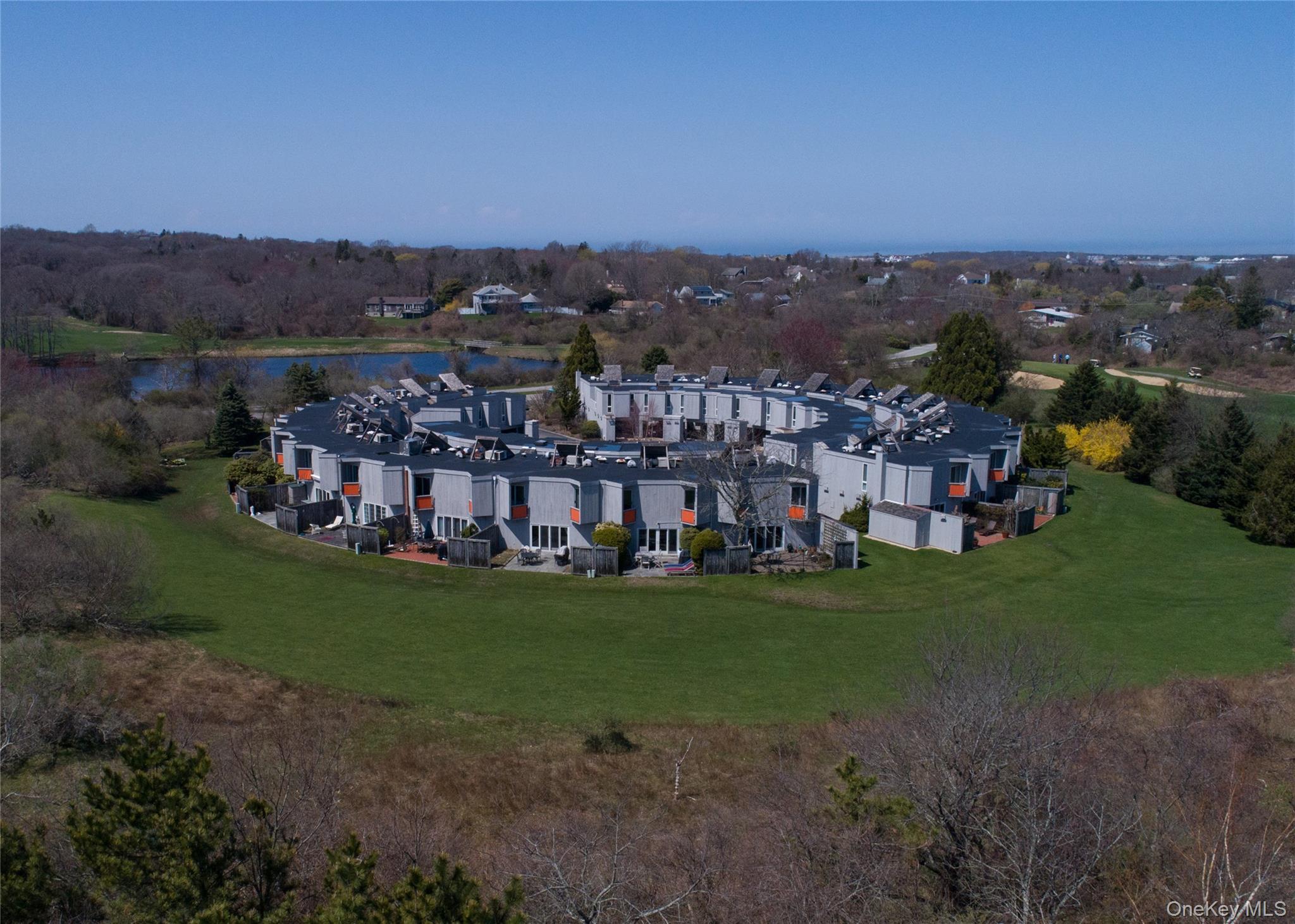 29 Fairway Place Unit: 6