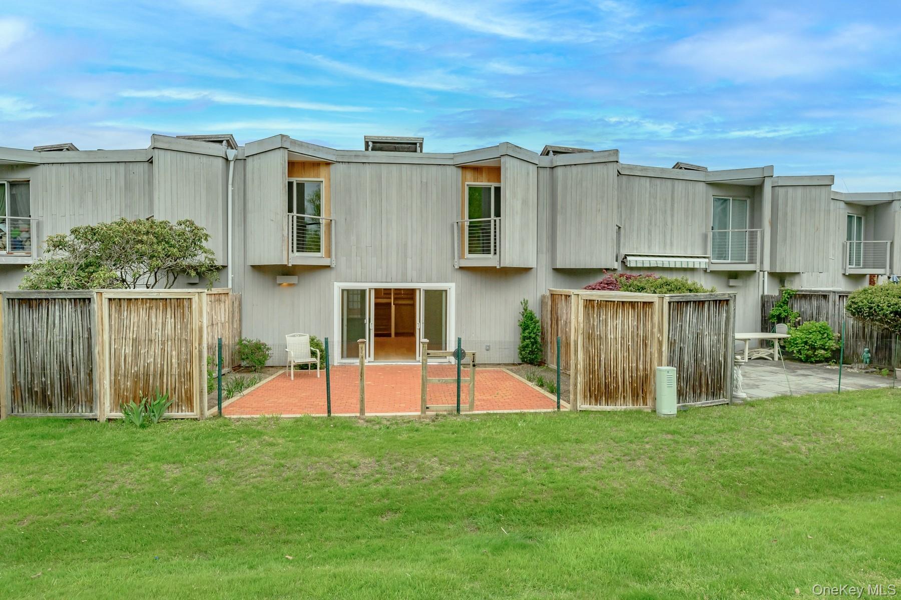 29 Fairway Place Unit: 6