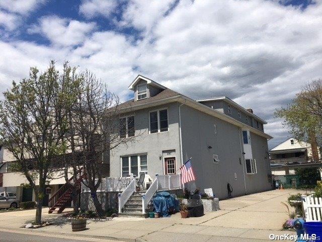 541 E Broadway Unit: 2B