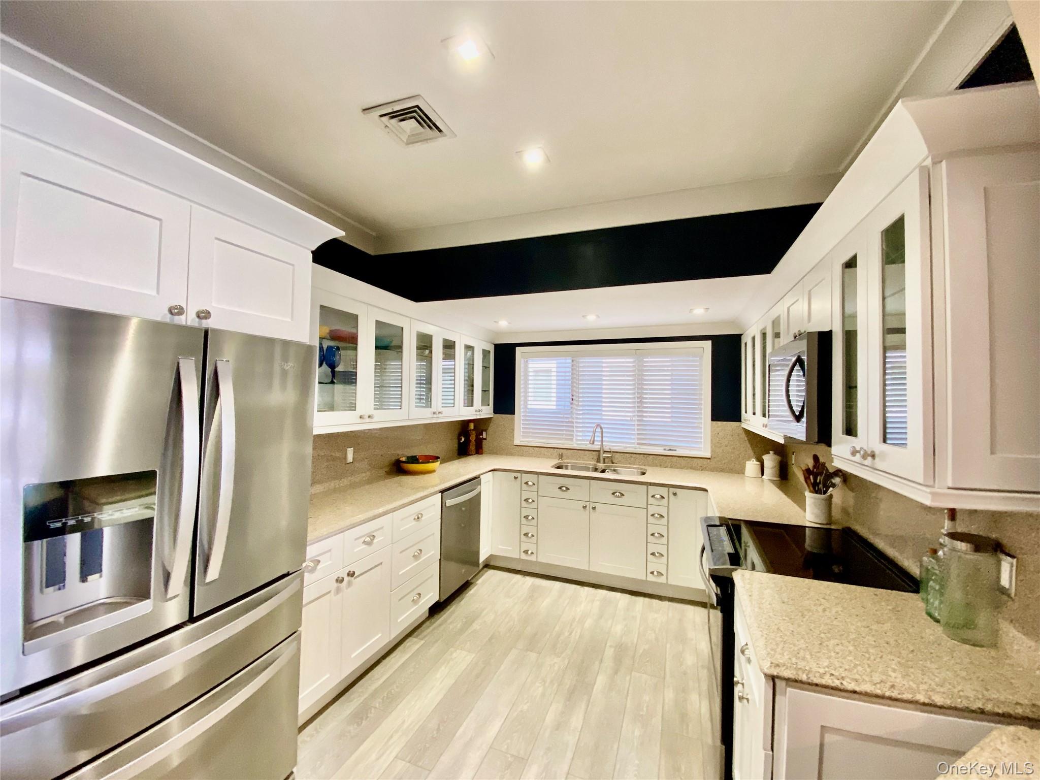 131 6th Street Unit: G