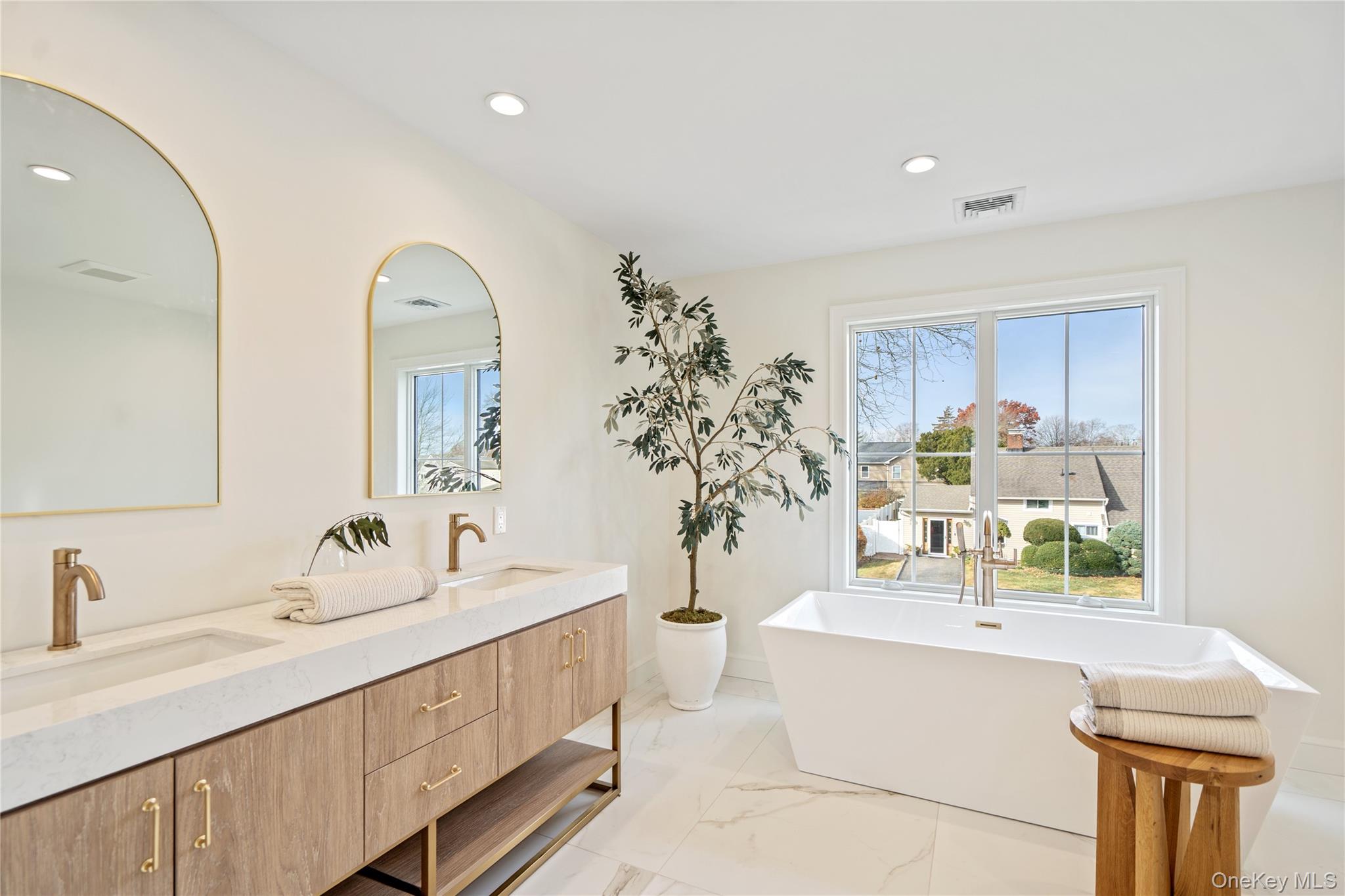 81 Bayview Avenue