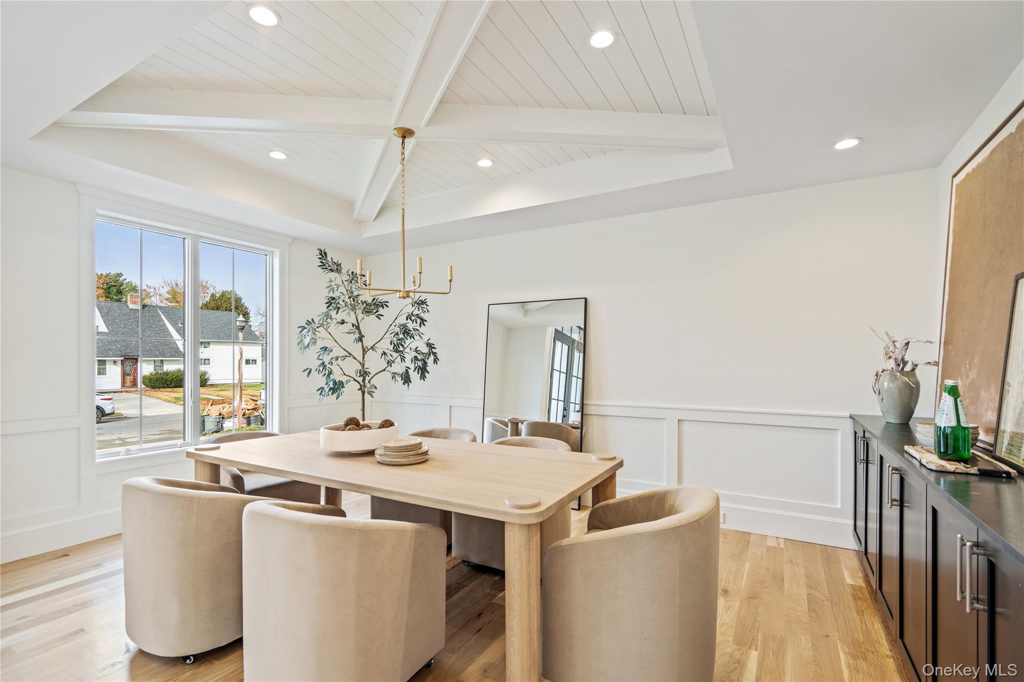 81 Bayview Avenue