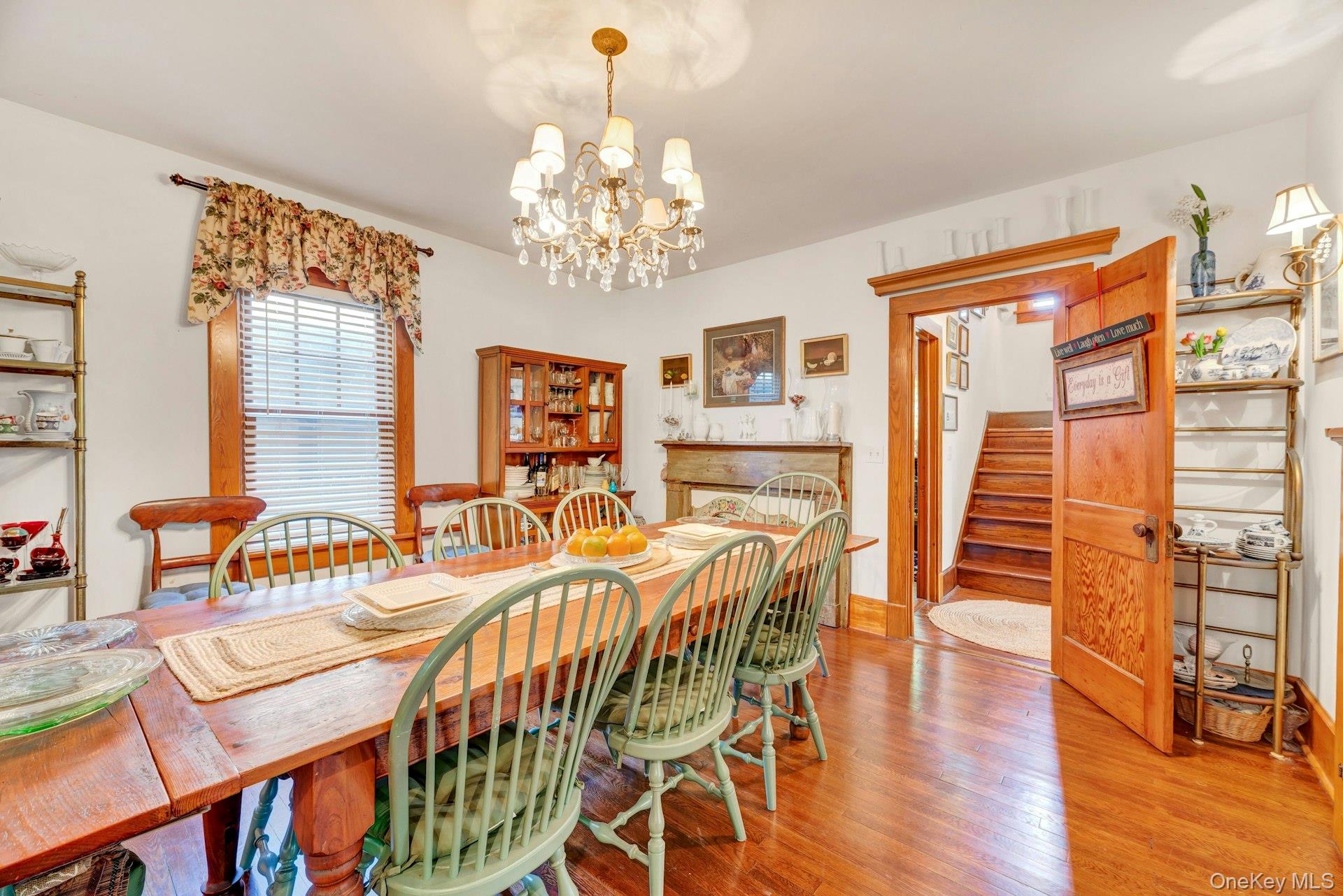 1025 9th Street