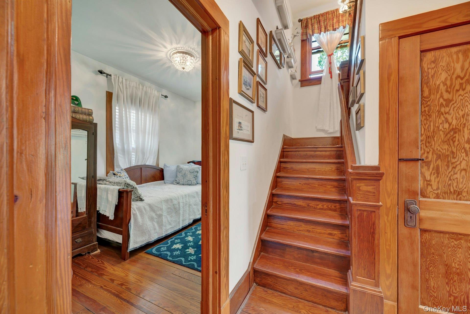 1025 9th Street