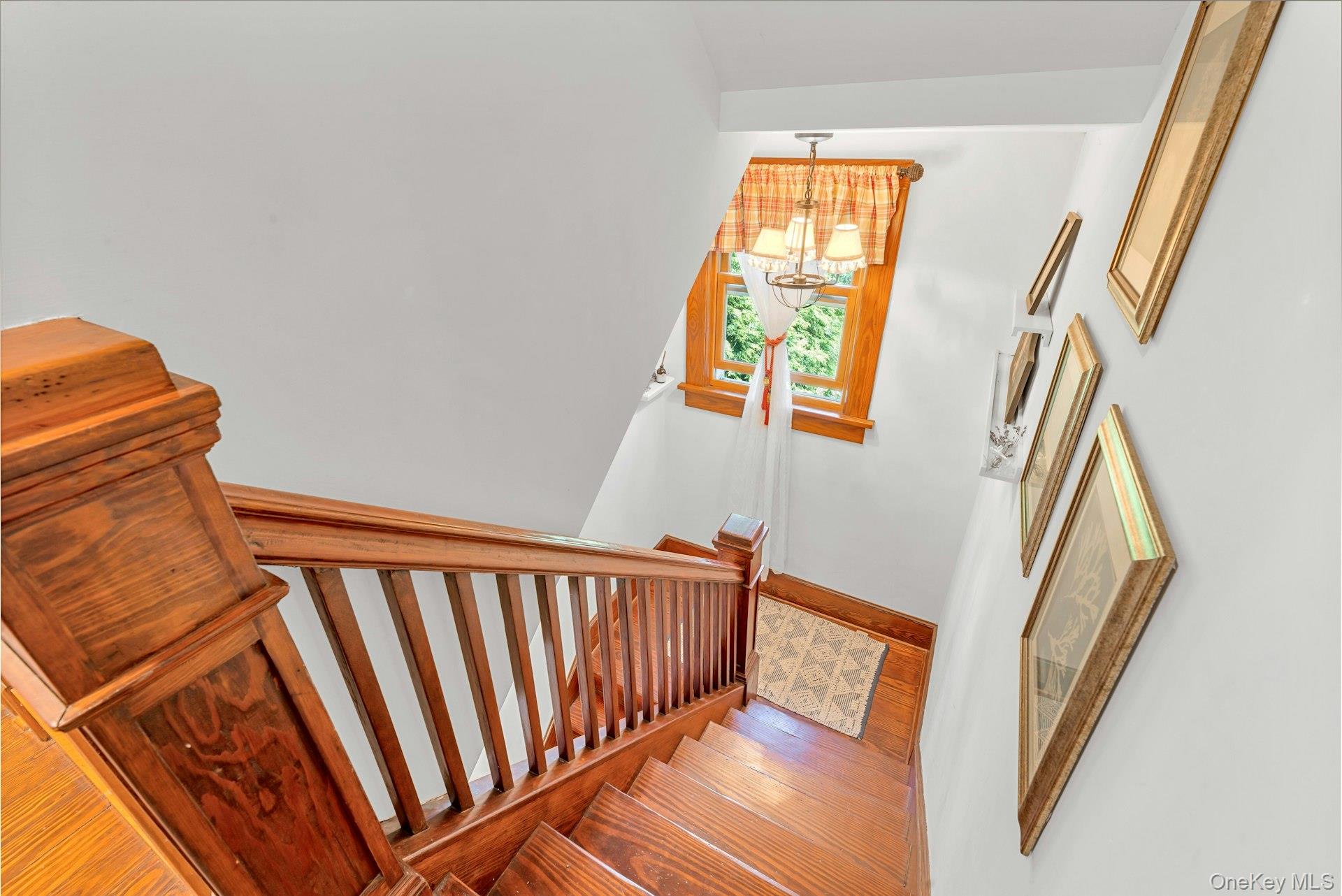 1025 9th Street