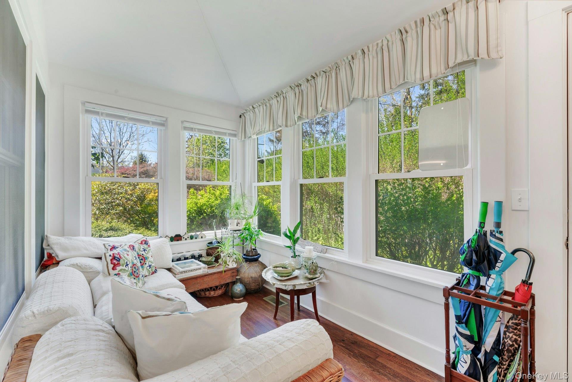 1025 9th Street