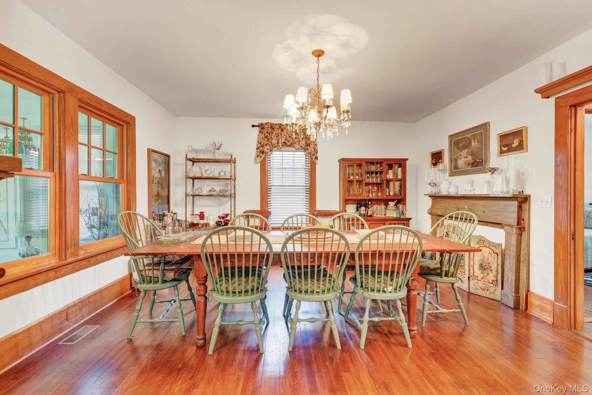 1025 9th Street
