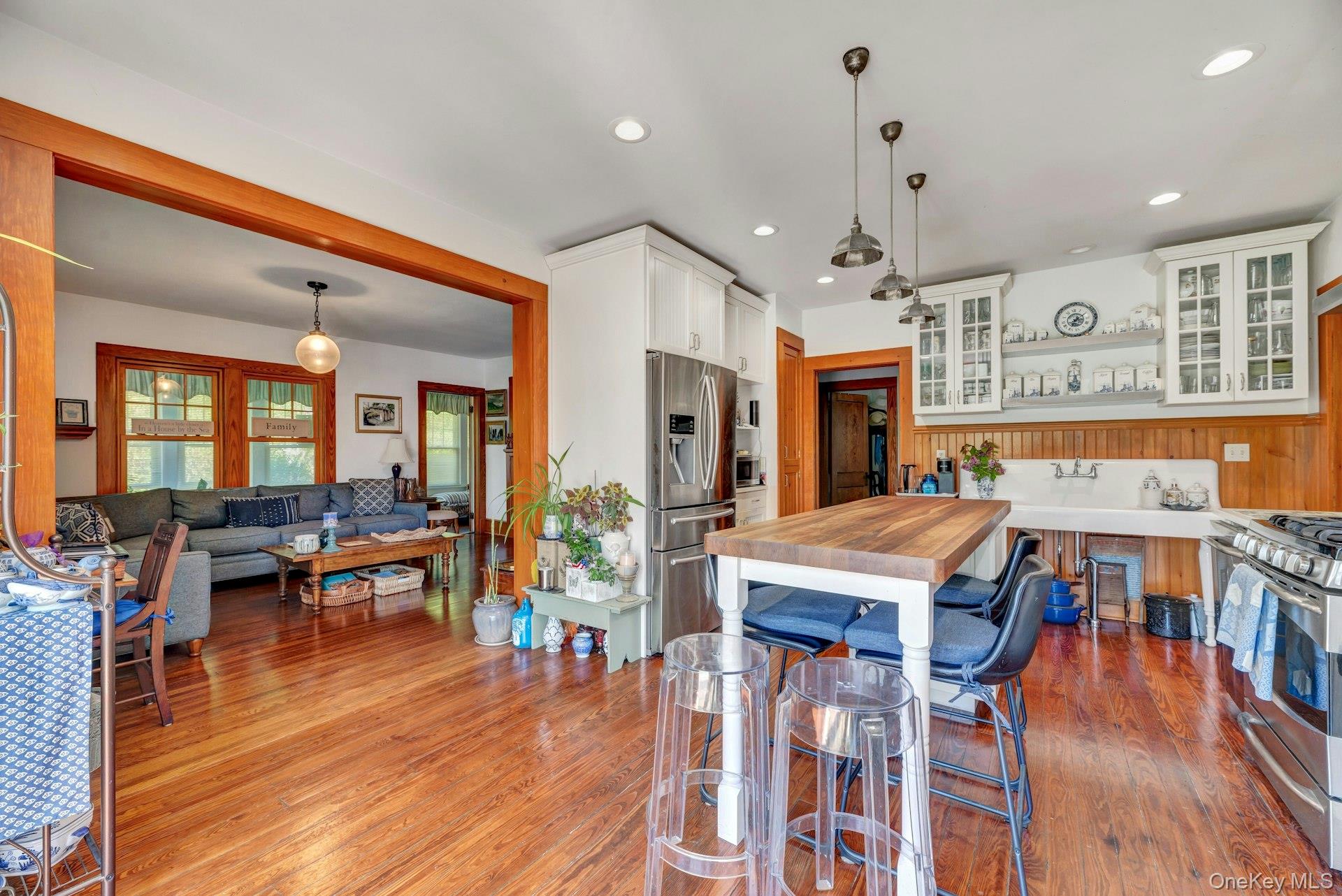 1025 9th Street