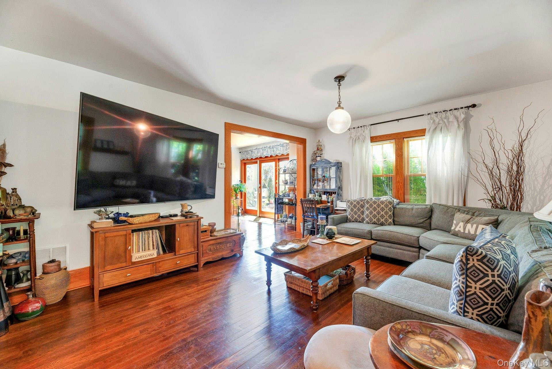 1025 9th Street
