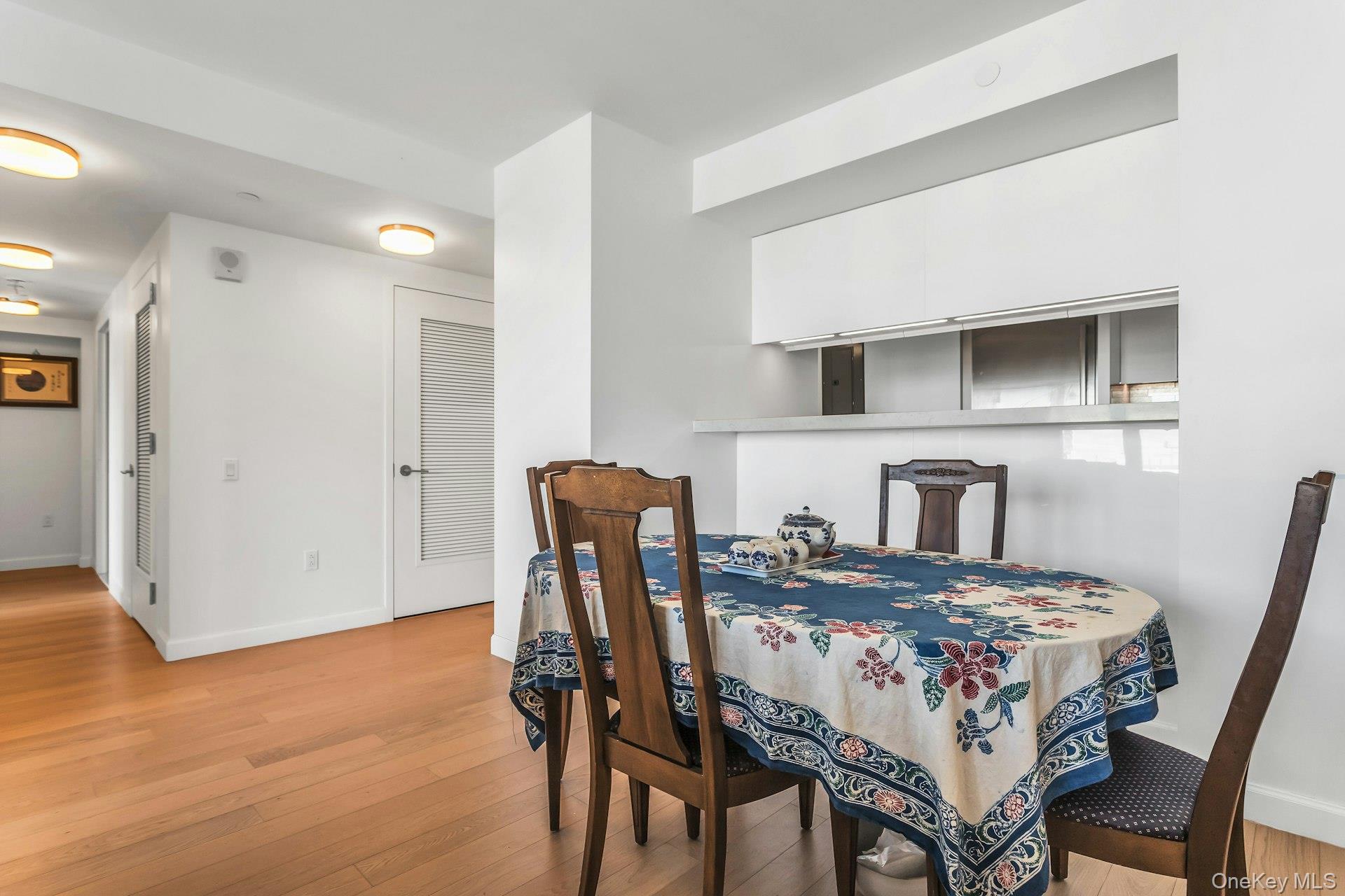 138-35 39th Avenue Unit: 14M