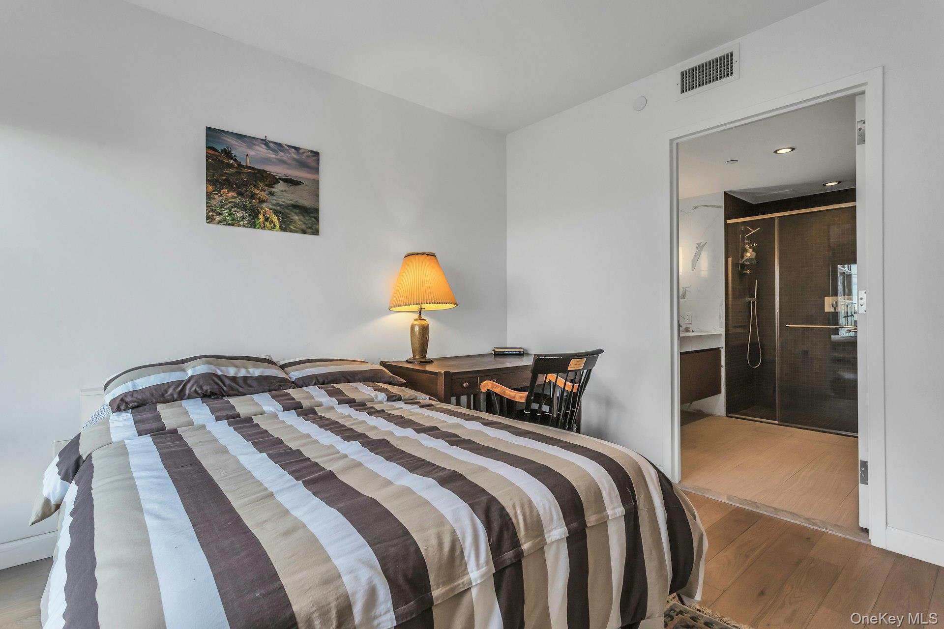 138-35 39th Avenue Unit: 14M
