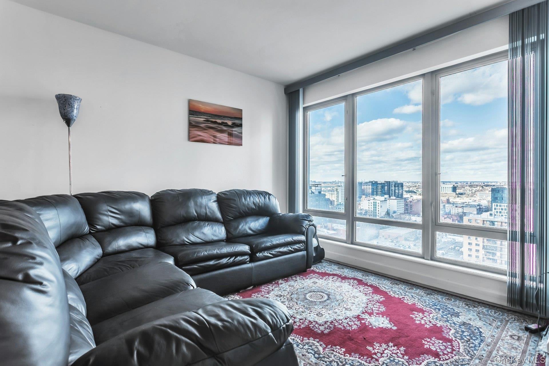 138-35 39th Avenue Unit: 14M