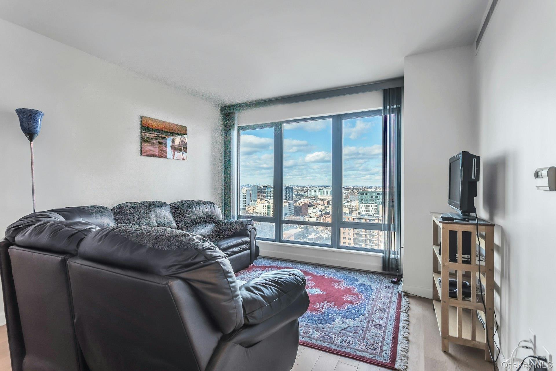 138-35 39th Avenue Unit: 14M